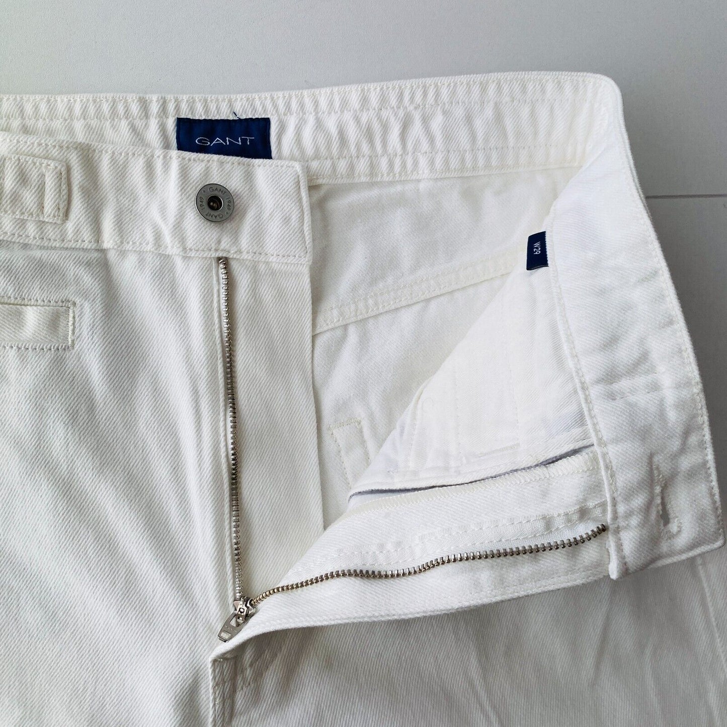 GANT Women White Relaxed Flared Fit Jeans W29 L32