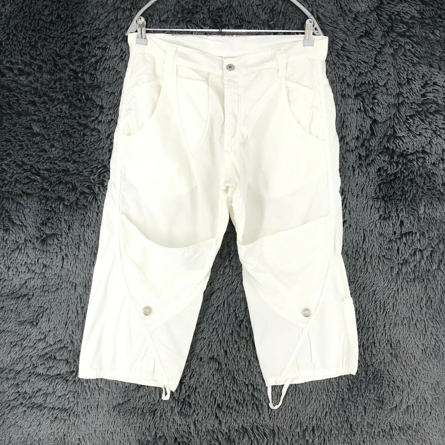 MET Women White Loose Straight Fit Capri Cropped Trousers Size W34