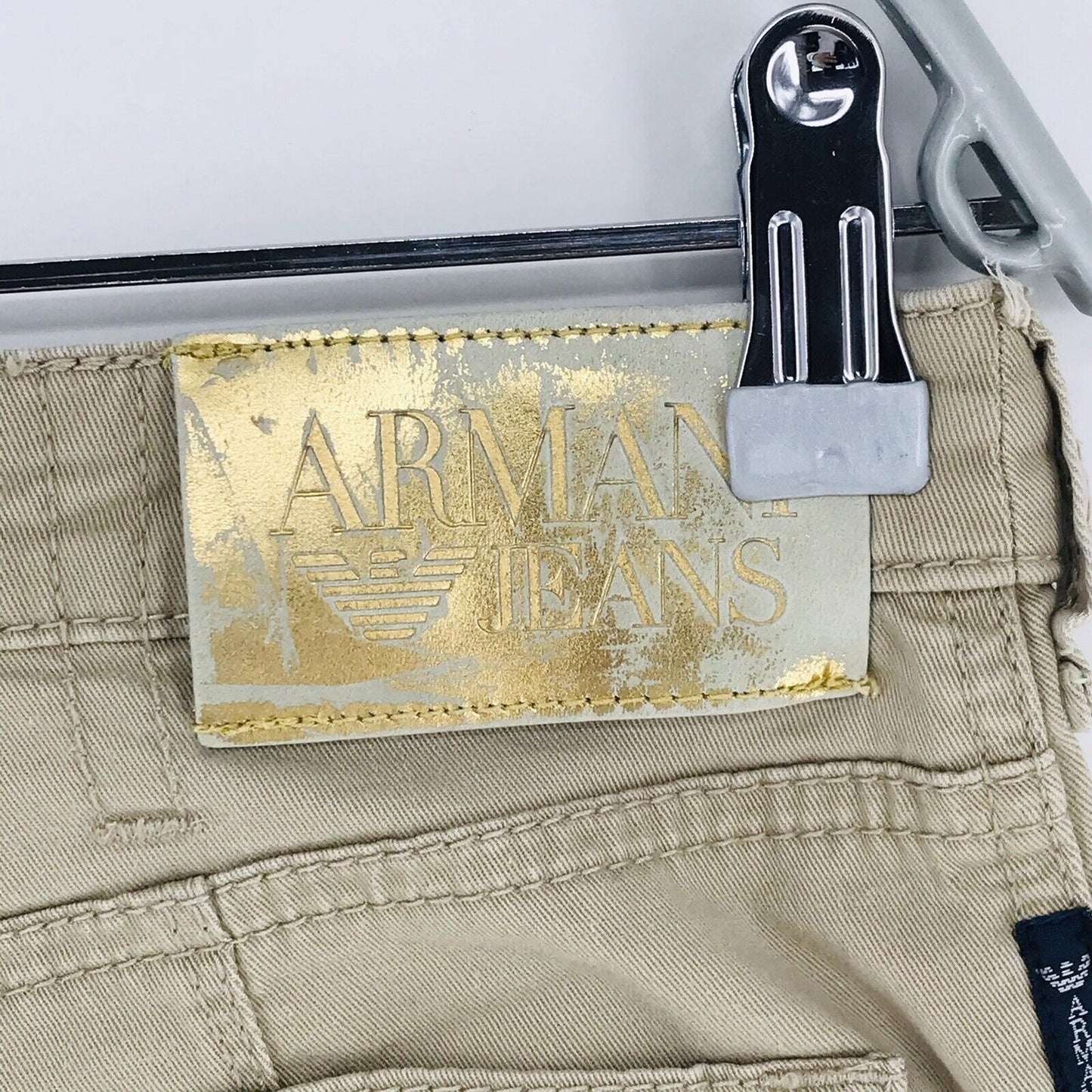 Armani Jeans Damen Jeans mit Stretch-Anteil in normaler, gerader Passform, Größe W28 L33, Beige