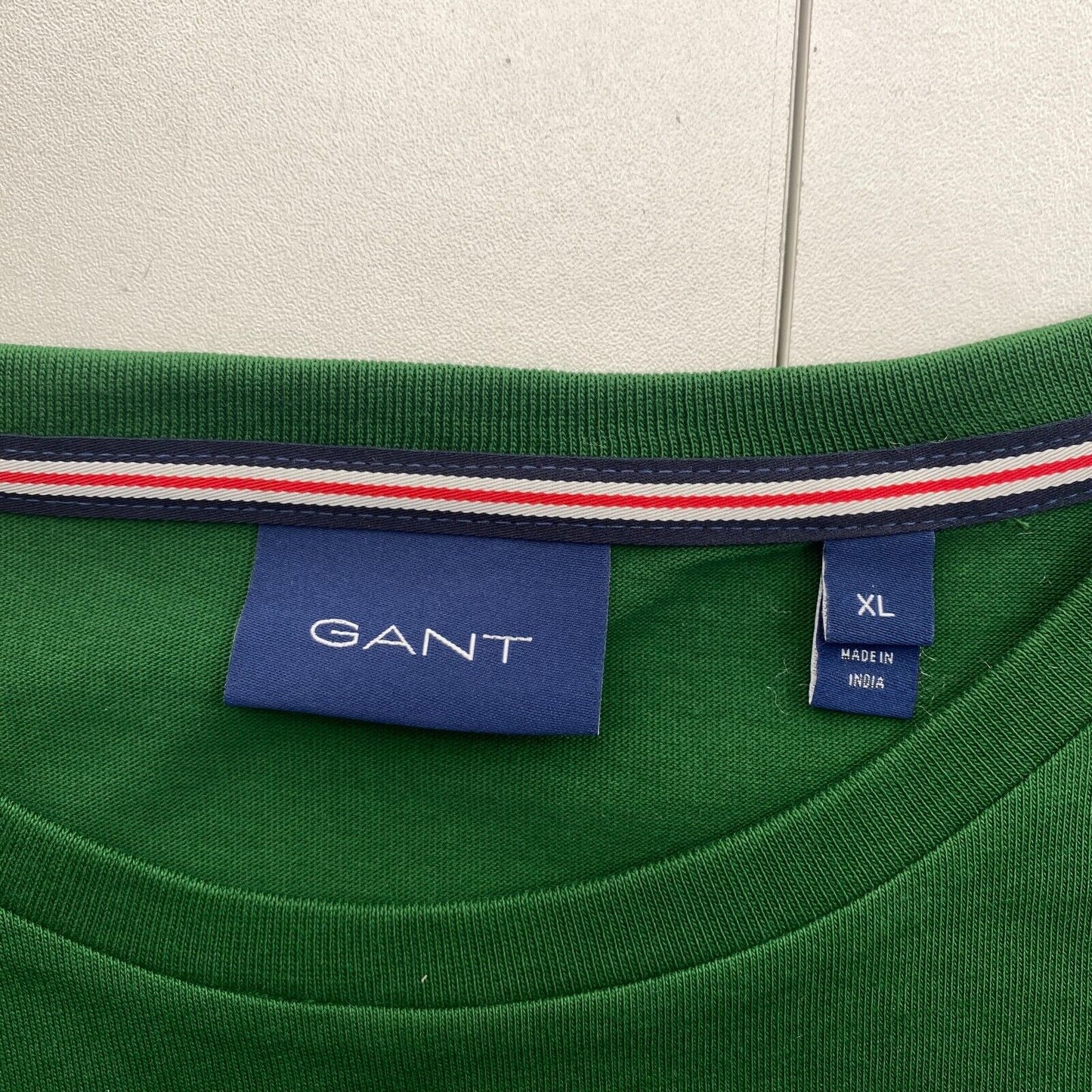 GANT Men Dark Green Shield Crew Neck Long Sleeves T Shirt Size XL