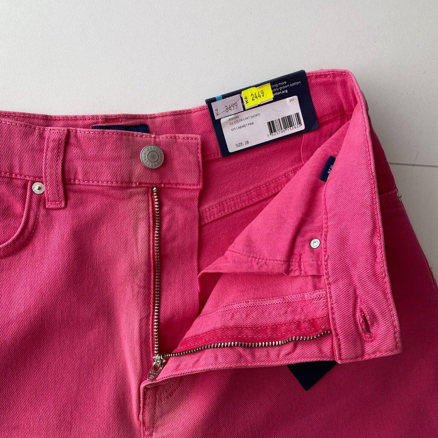 GANT Damen Jeansshorts in normaler Passform, Rosa, Größe W28