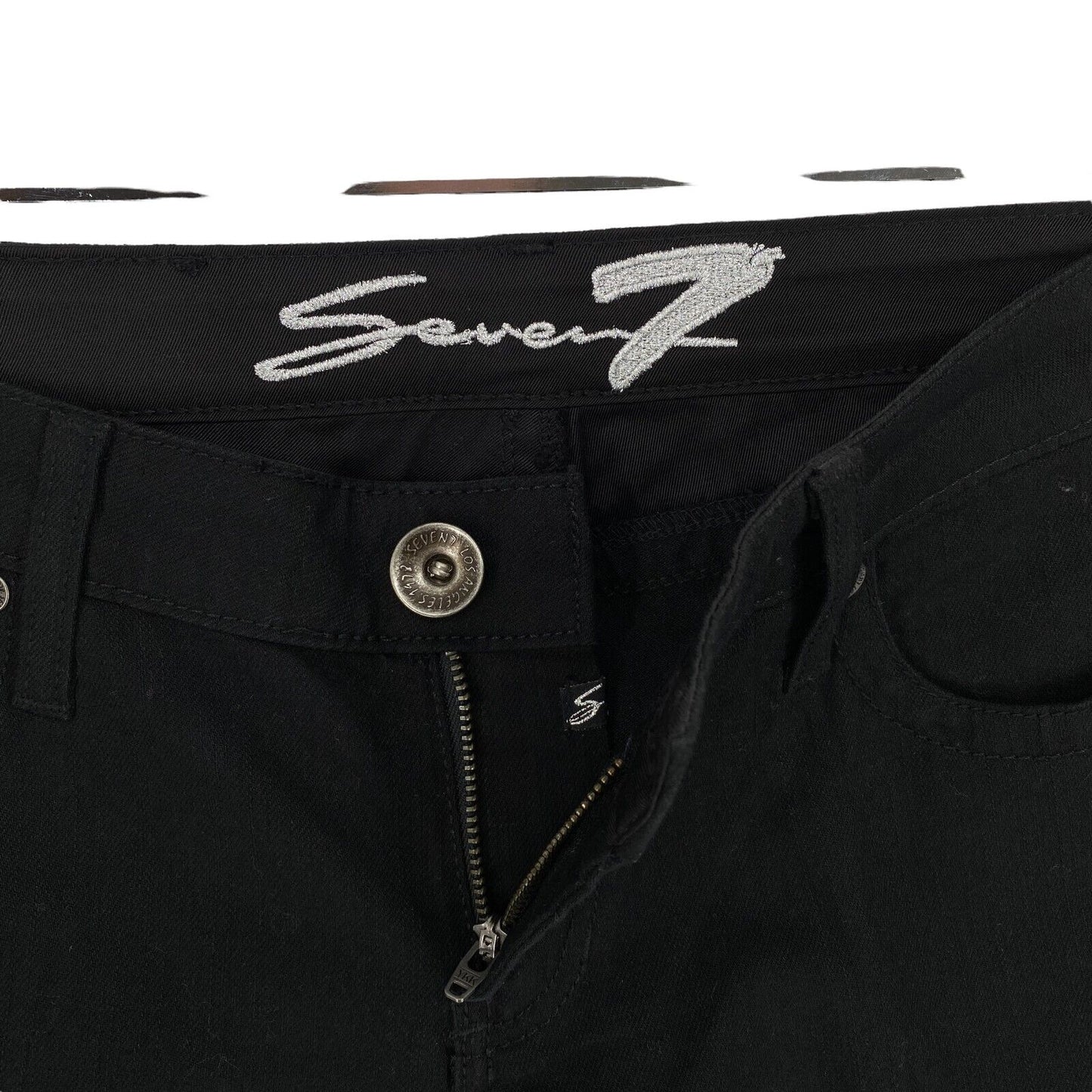 RPR €189 Seven7 Black Bermuda Shorts Size W26