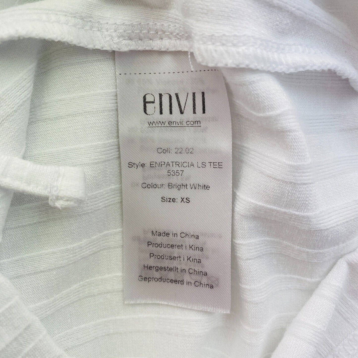 ENVII Women White ENPATRICIA V Neck Cropped Long Sleeves T Shirt Size XS