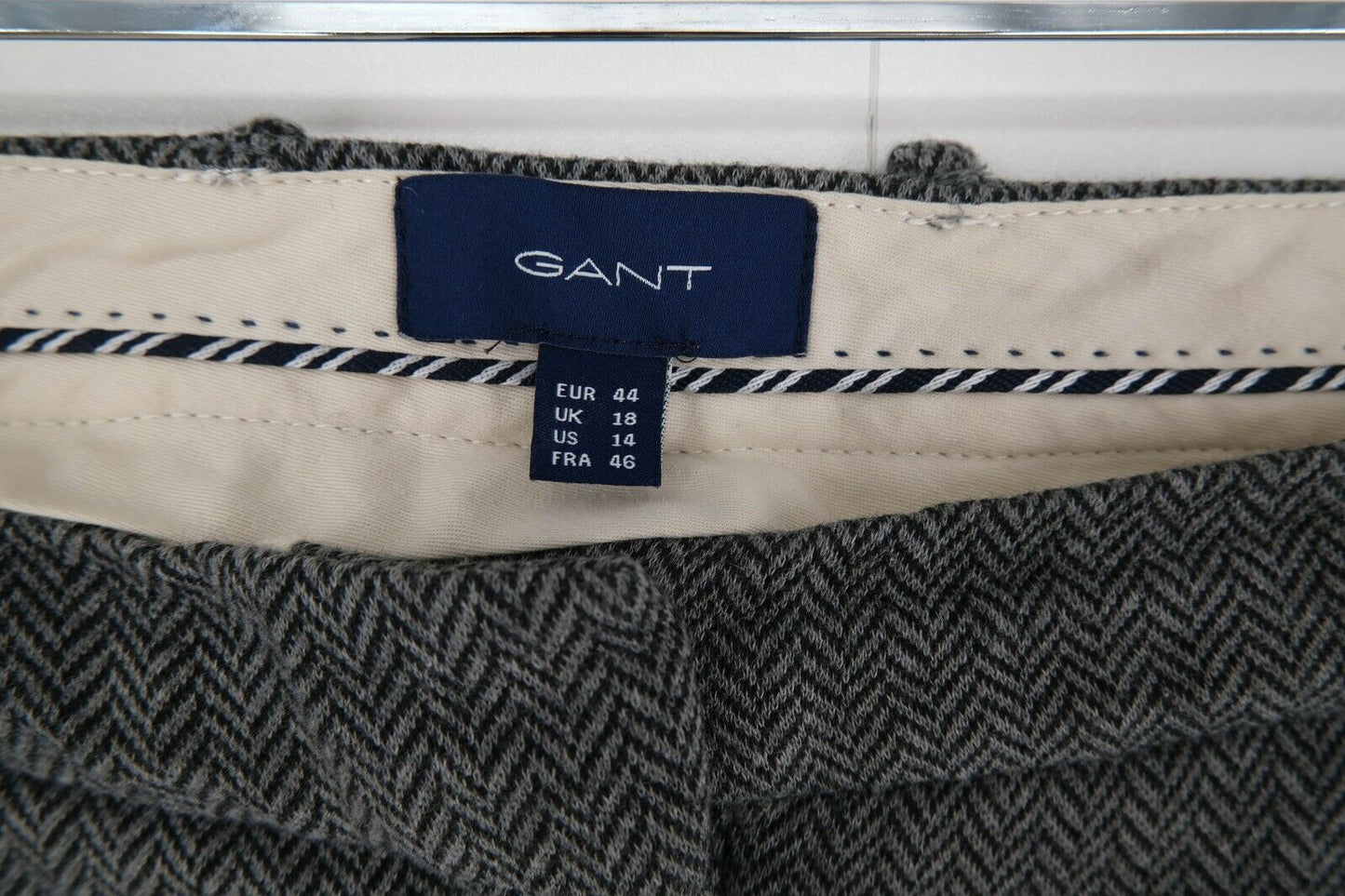 GANT Grey Cropped Pants Trousers Size EUR 44 UK 18 US 14