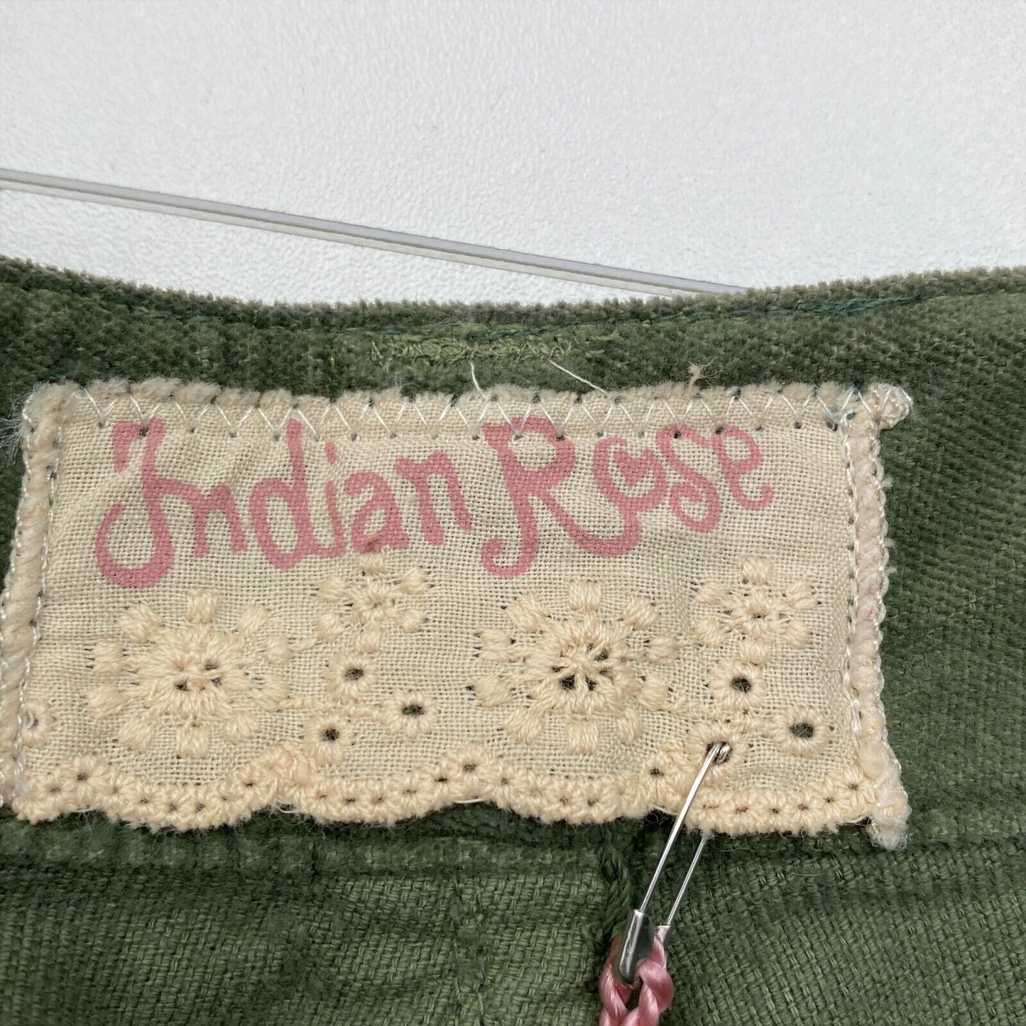 INDIAN ROSE Grüne Bermudashorts, 100 % Baumwolle, Größe 26 W28