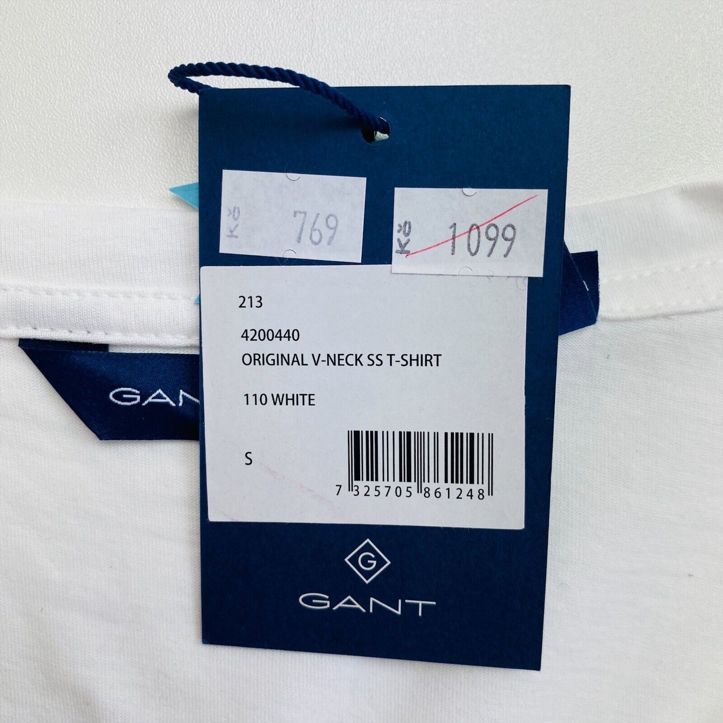 GANT White Original V Neck T Shirt Size S