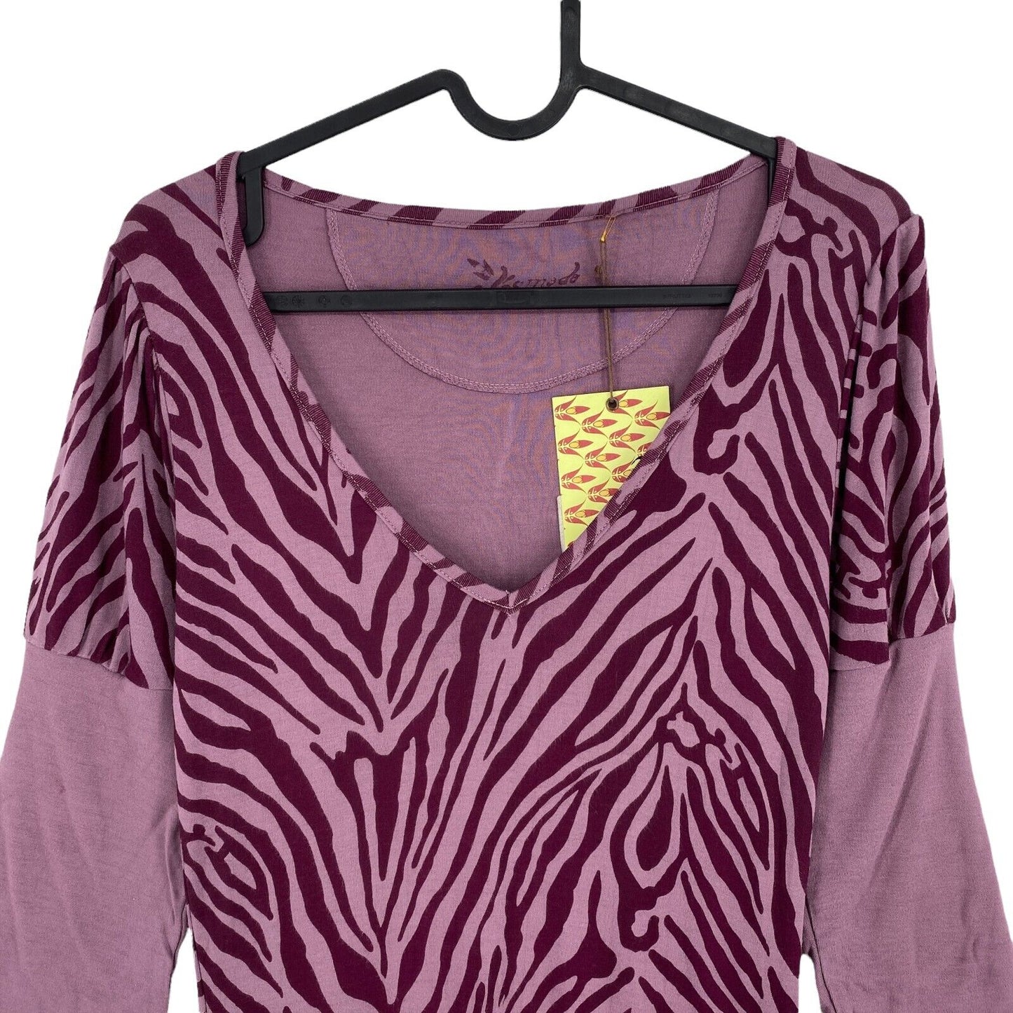 KOMODO FELINE Robe évasée à imprimé animal violet à demi-manches et col en V profond Taille 2 / M