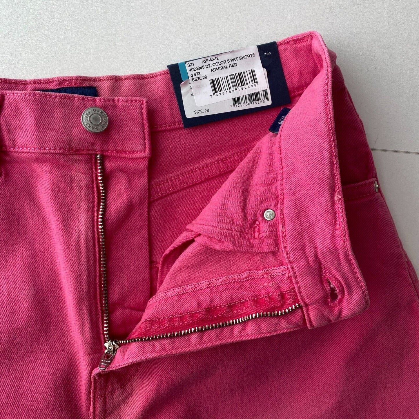 GANT Femmes Rose Regular Fit Denim Shorts Taille W28