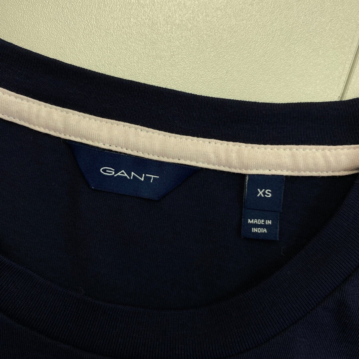 GANT T-Shirt mit Rundhalsausschnitt und Logo, Blau, Größe XS