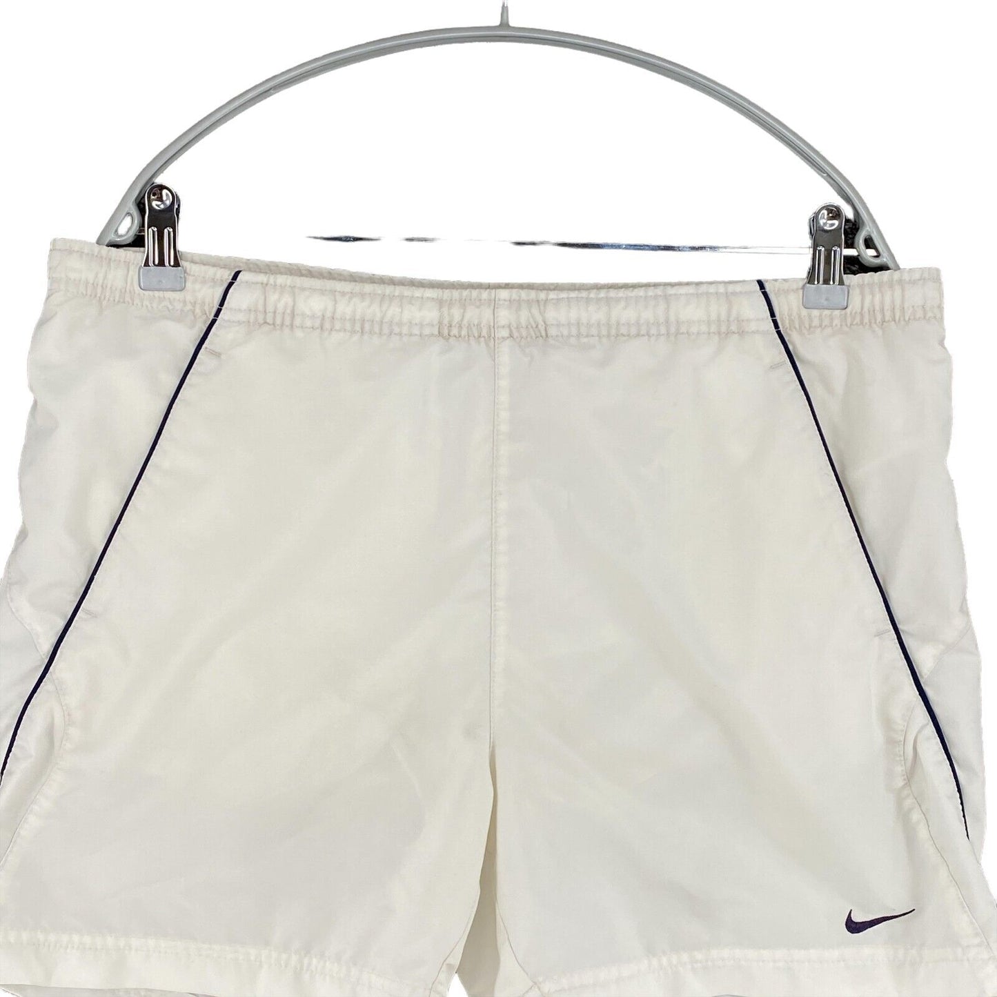 NIKE White Activewear Shorts Size M