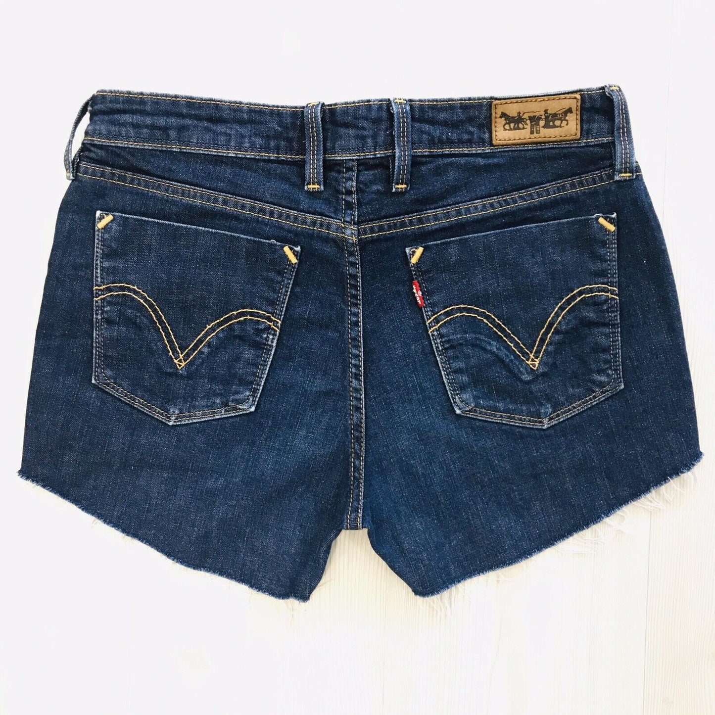 Levi's 629 Women's Custom Made Dark Blue Regular Fit Shorts Size W31