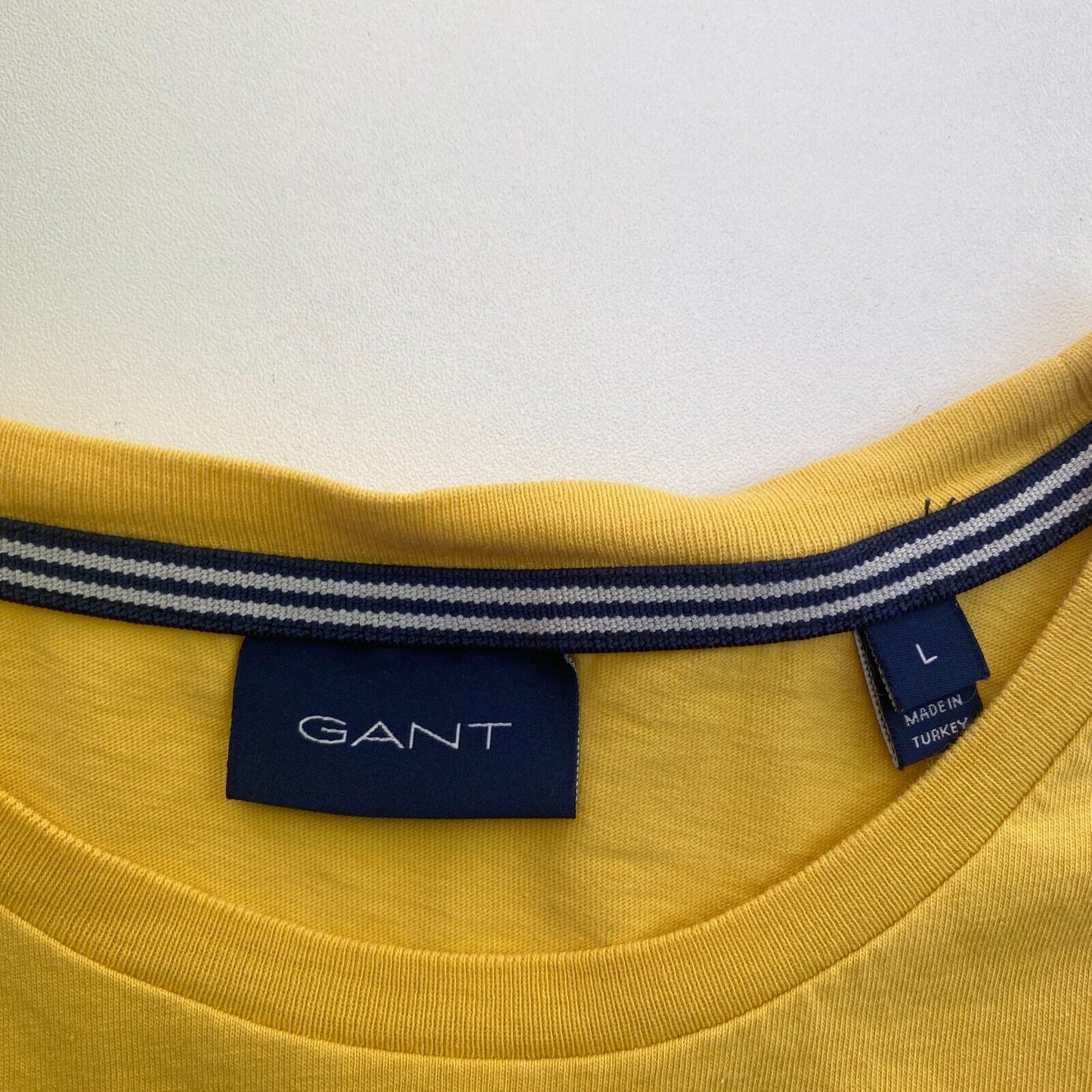 GANT Men Yellow Logo Crew Neck Short Sleeves T Shirt Size L