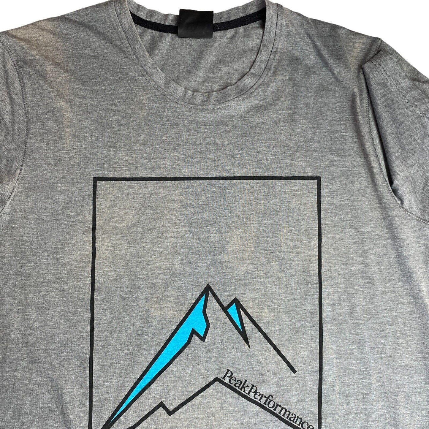 Peak Performance Grey Explore Crew Neck Tee T-Shirt Size M