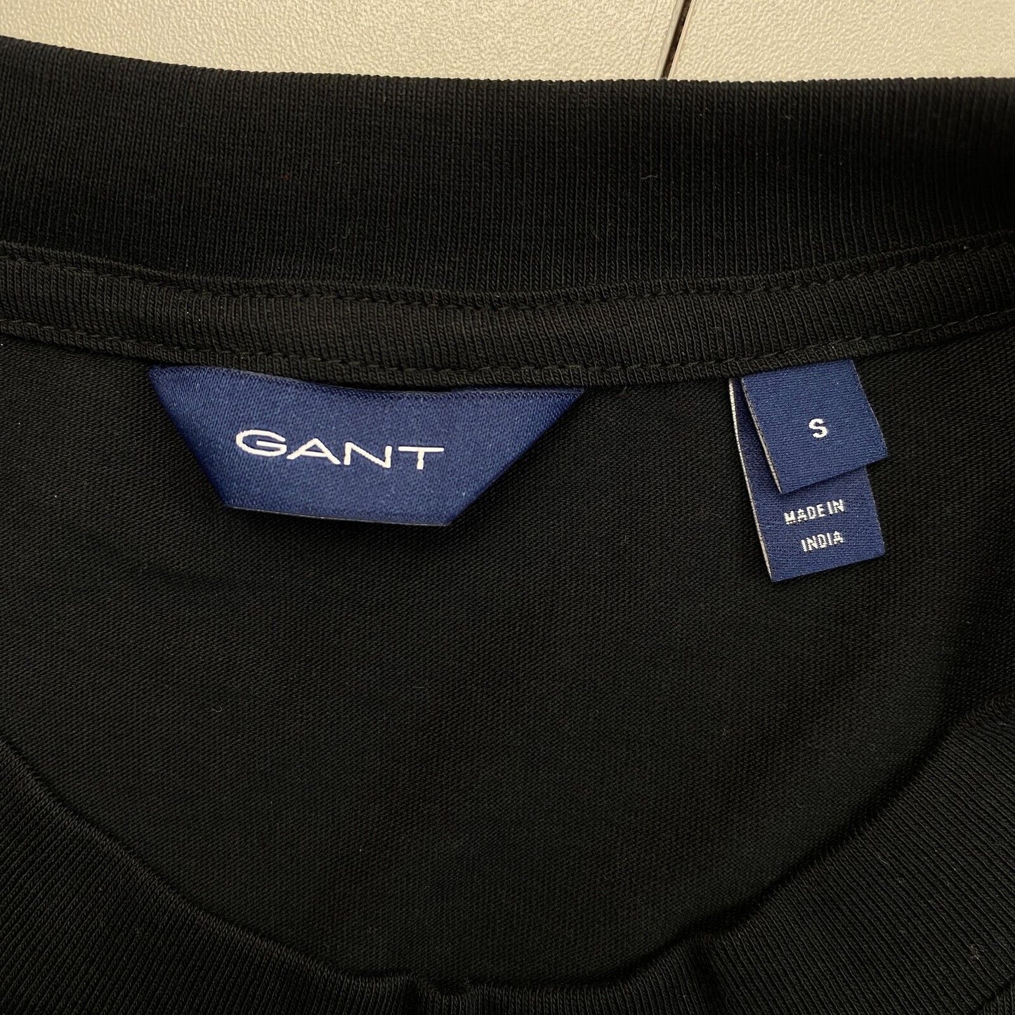 GANT Black Archive Shield Crew Neck T Shirt Size S