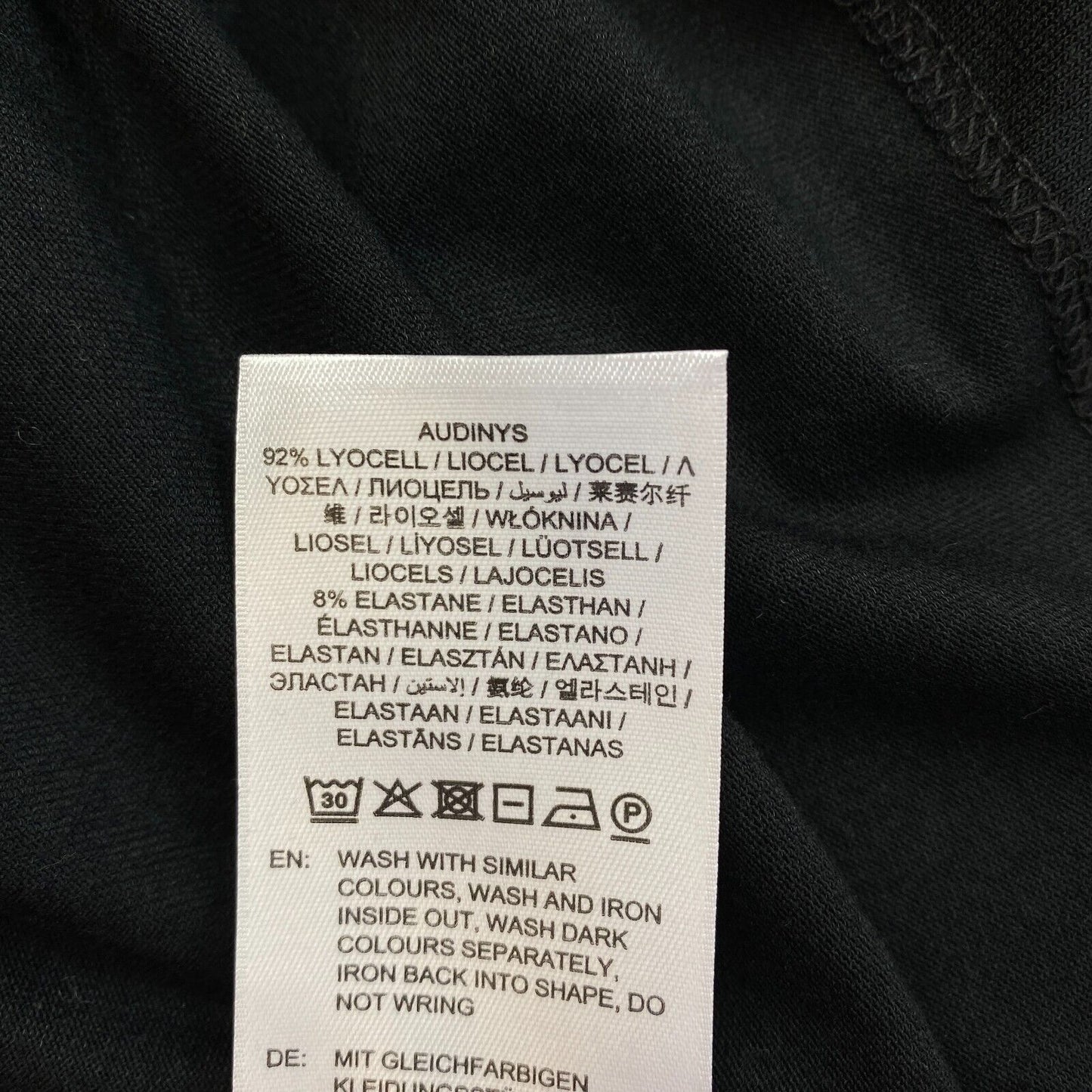 GANT T-Shirt aus schwarzem Jersey mit langen Ärmeln und Rollkragen, Größe XS