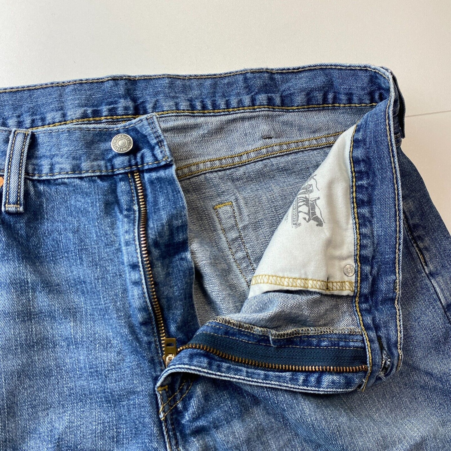 Levi's 514 Jeans in normaler gerader Passform, Blau, W38 L32