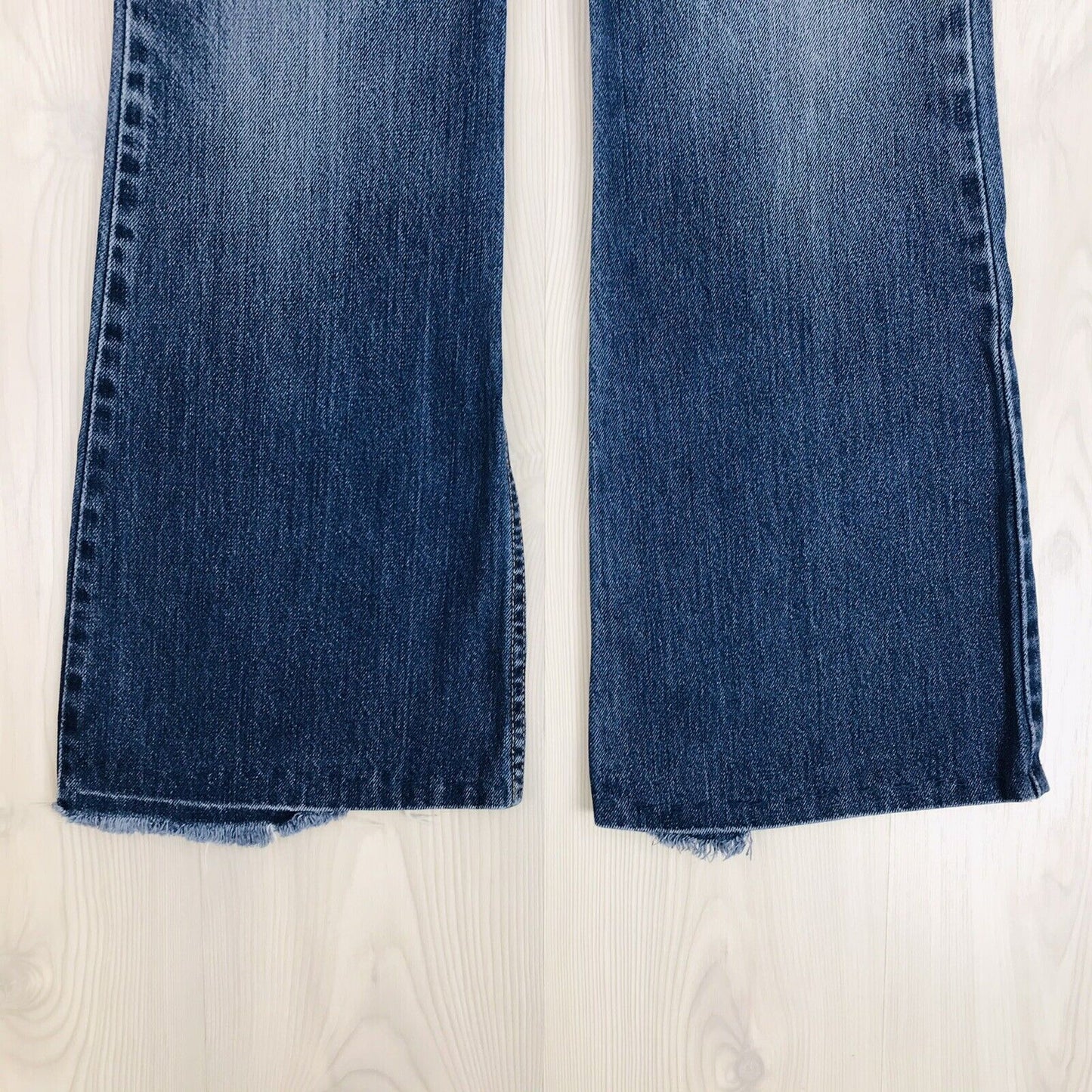 Vintage Levi's 514 Women Blue Low Rise Flared Fit Jeans 9 M Jr. / W30 L31