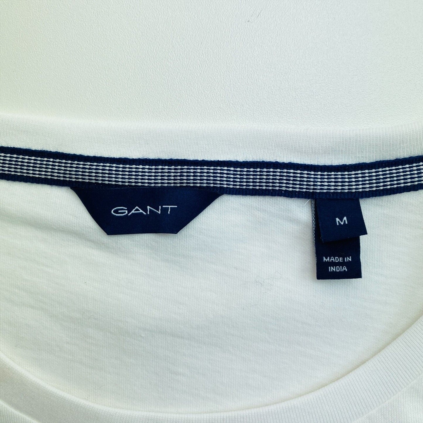 GANT Weißes Lock Up T-Shirt mit Rundhalsausschnitt, Größe M