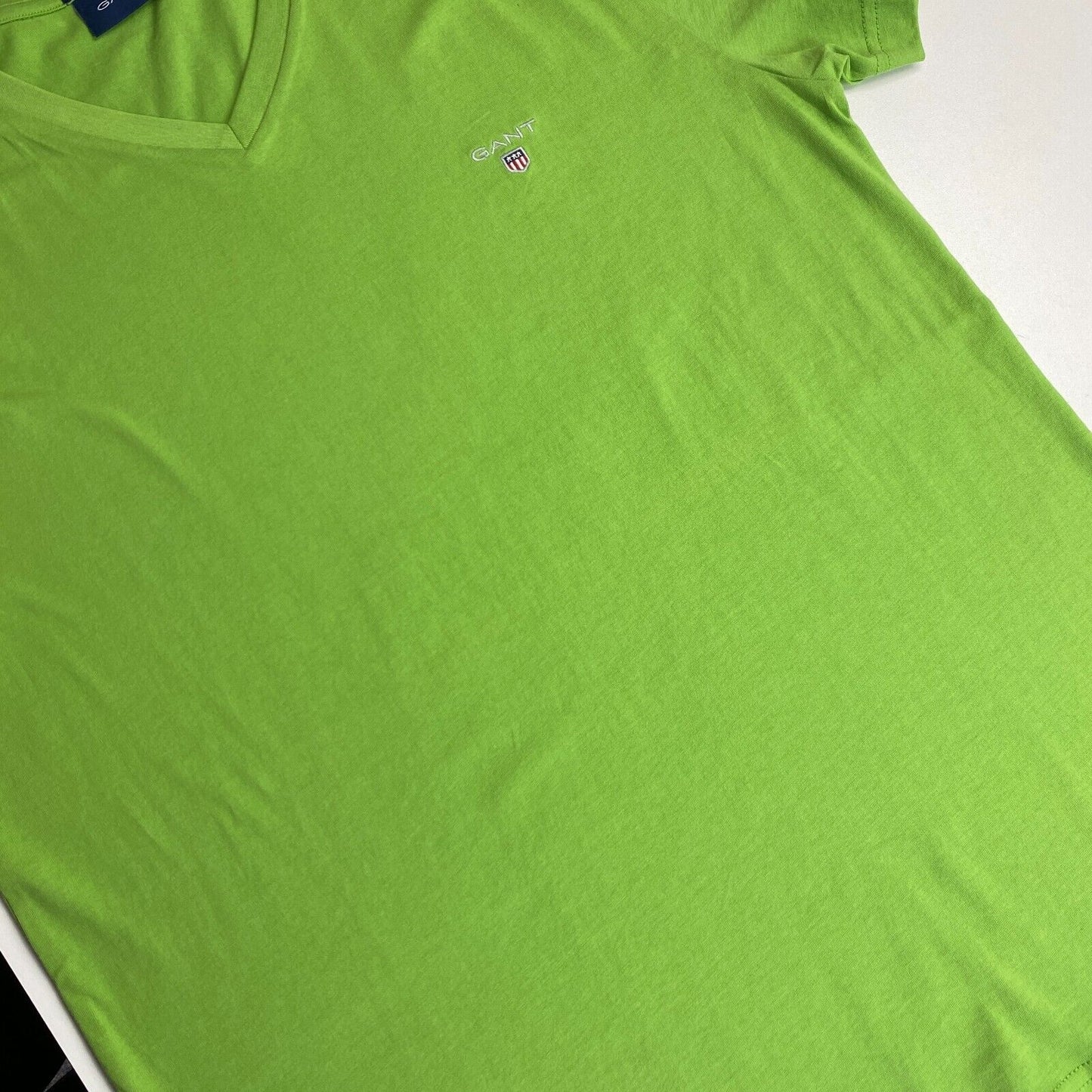 GANT Green Slim Fit V Neck T-Shirt Size M