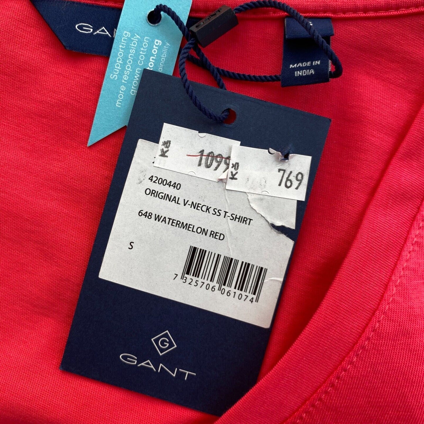 GANT Red Original V Neck T-Shirt Size S