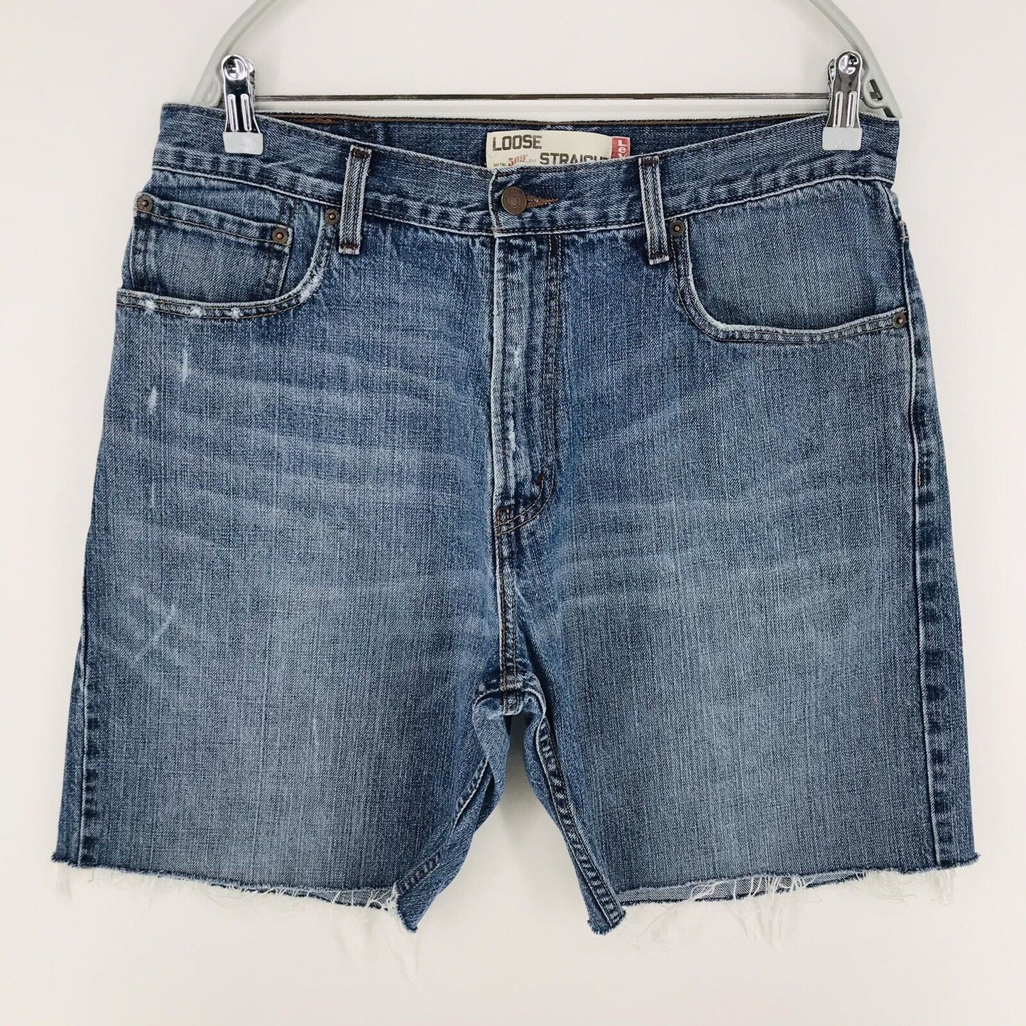 vintage Levi’s 569 Custom Made Bleu Loose Straight Fit Cut-Off Denim Shorts W34