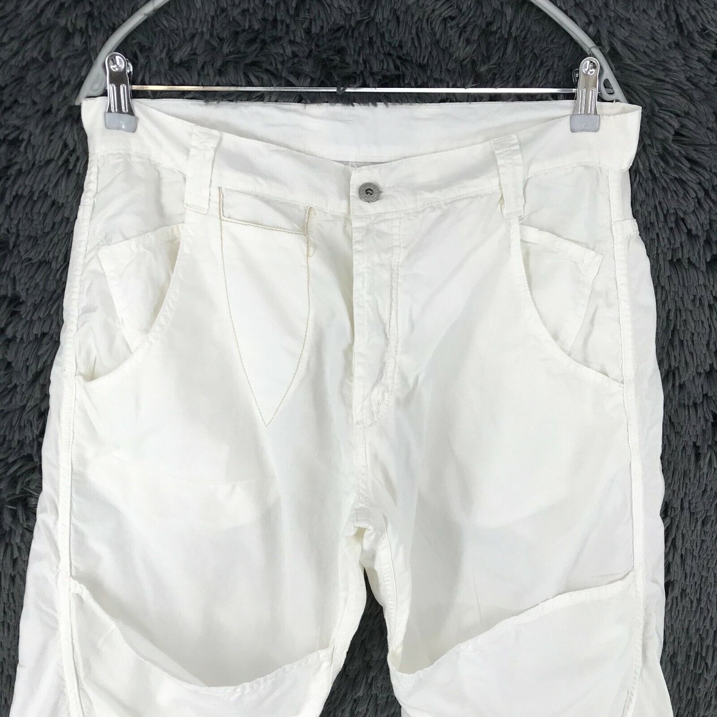 MET Women White Loose Straight Fit Capri Cropped Trousers Size W34