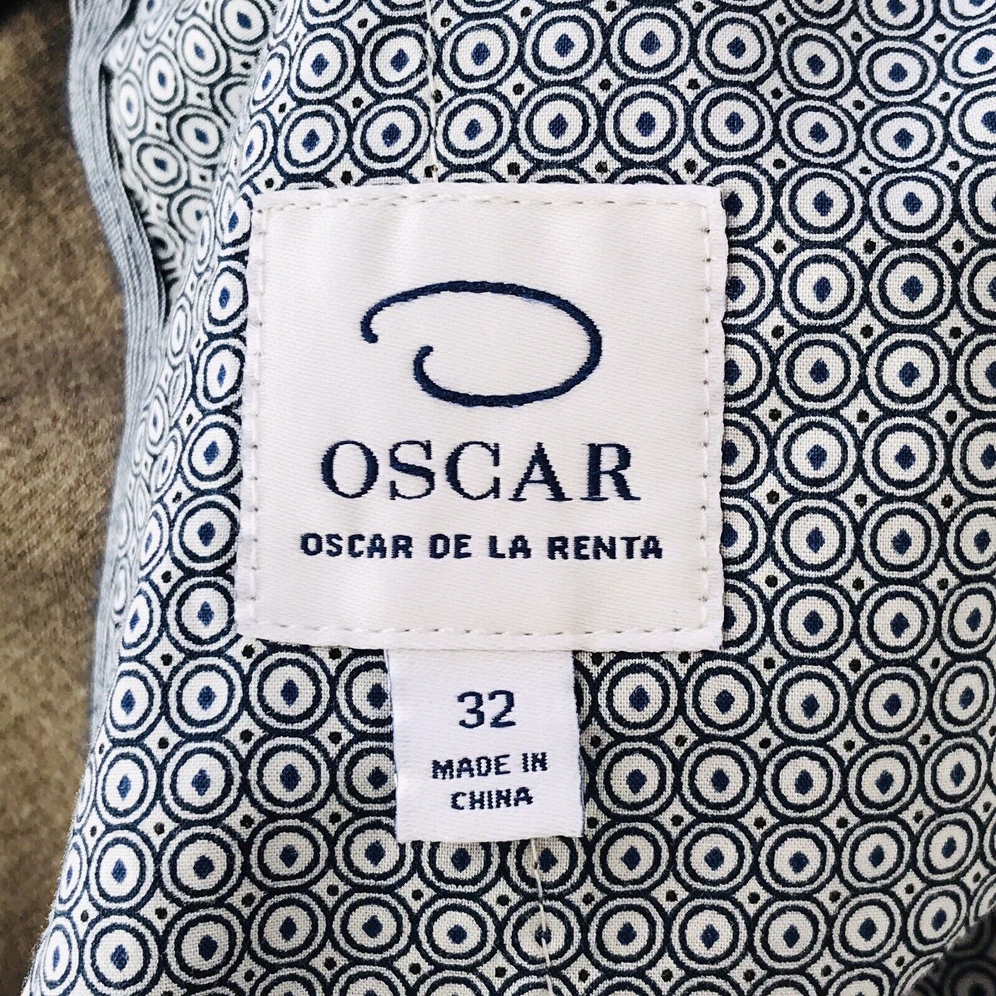 OSCAR DE LA RENTA ALEX, dunkelbraune Bundfaltenhose mit niedriger Leibhöhe und schmaler Passform, W32 L32,5