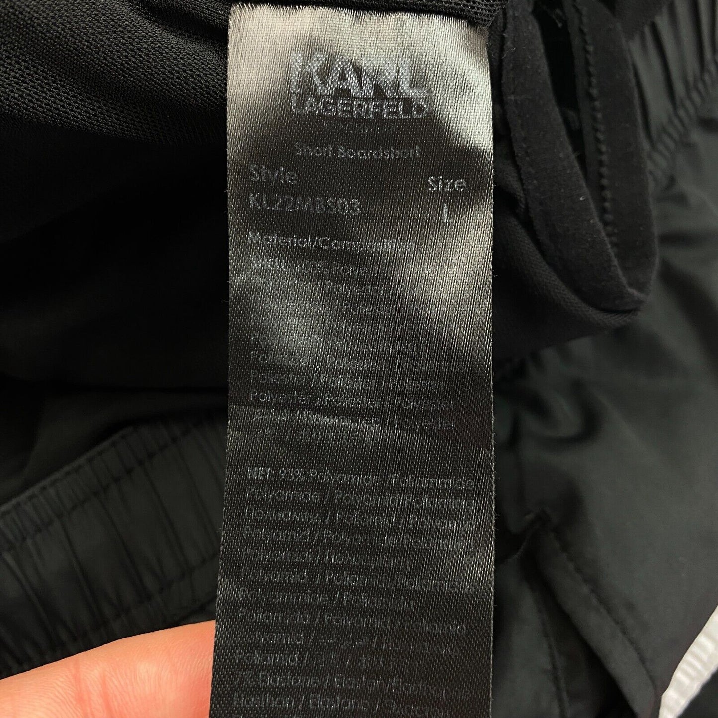 KARL LAGERFELD Beachwear Schwarze kurze Badehose Shorts Größe L