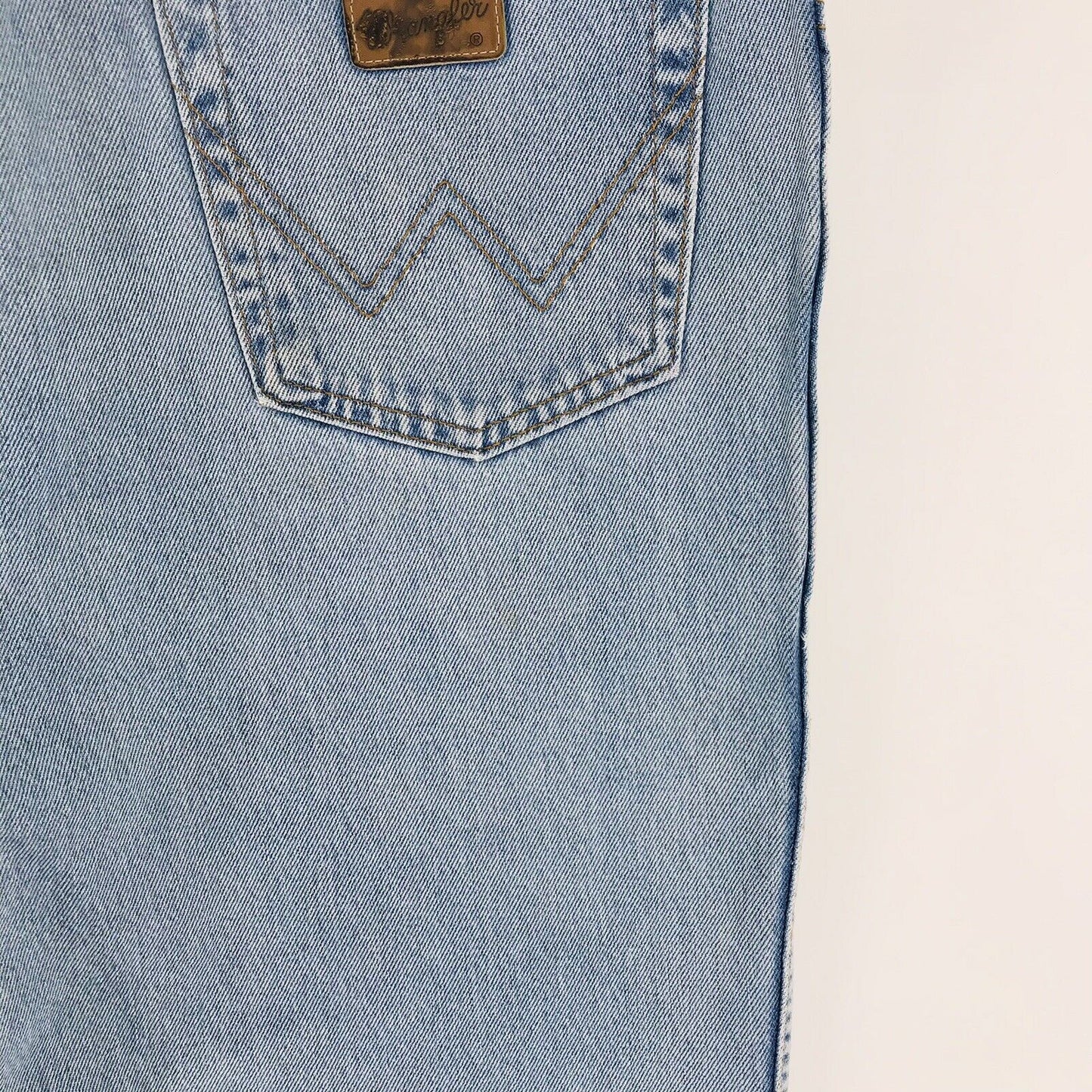 Wrangler Blue Comfort Straight Fit Jeans Size W34 L32