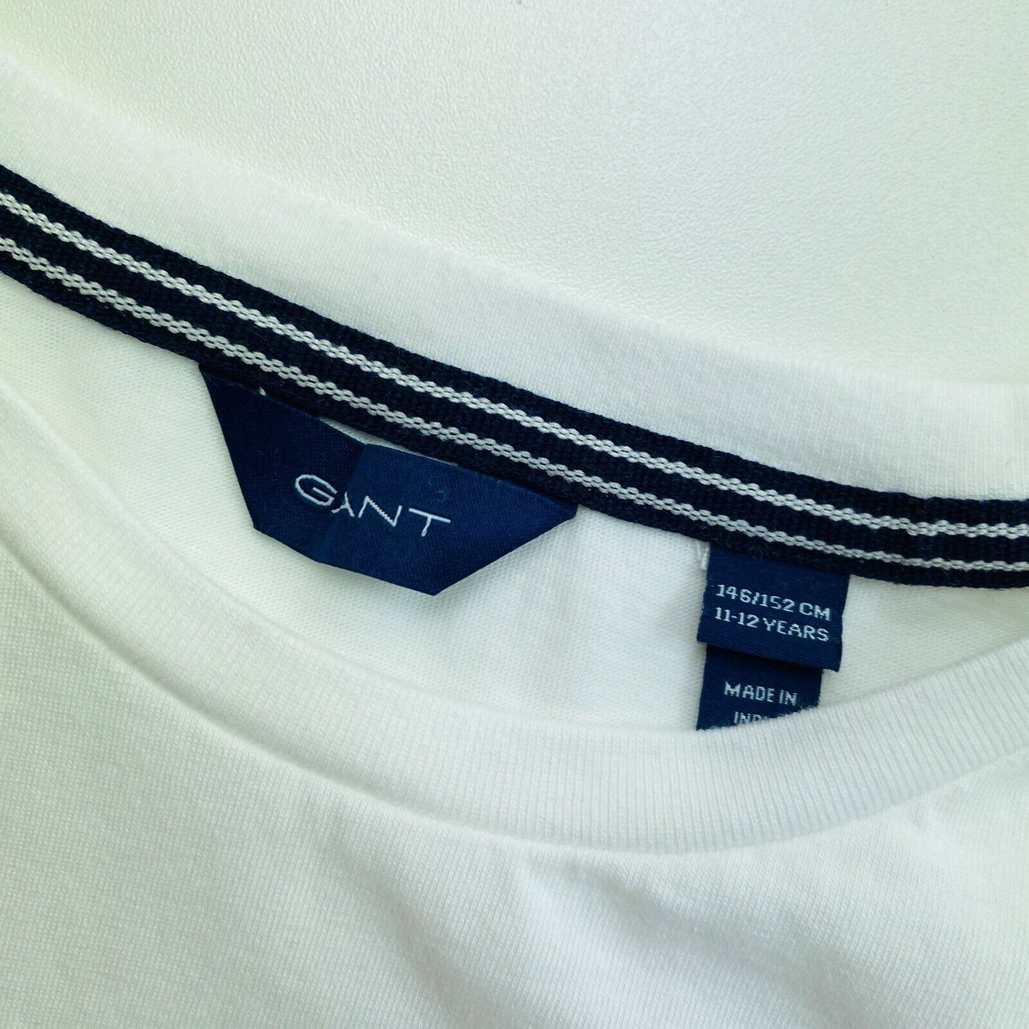 GANT Boys White Original Crew Long Sleeves T Shirt Size 11-12 Years 146/152 cm