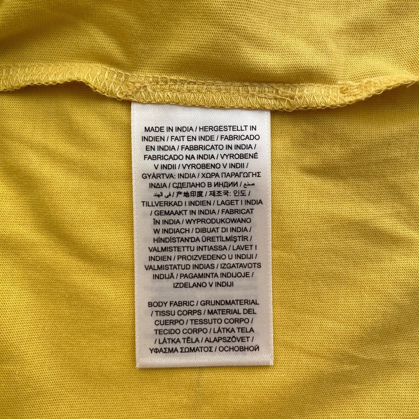 GANT Men Yellow Shield Slim Fit Crew Neck Short Sleeves T-Shirt Size M