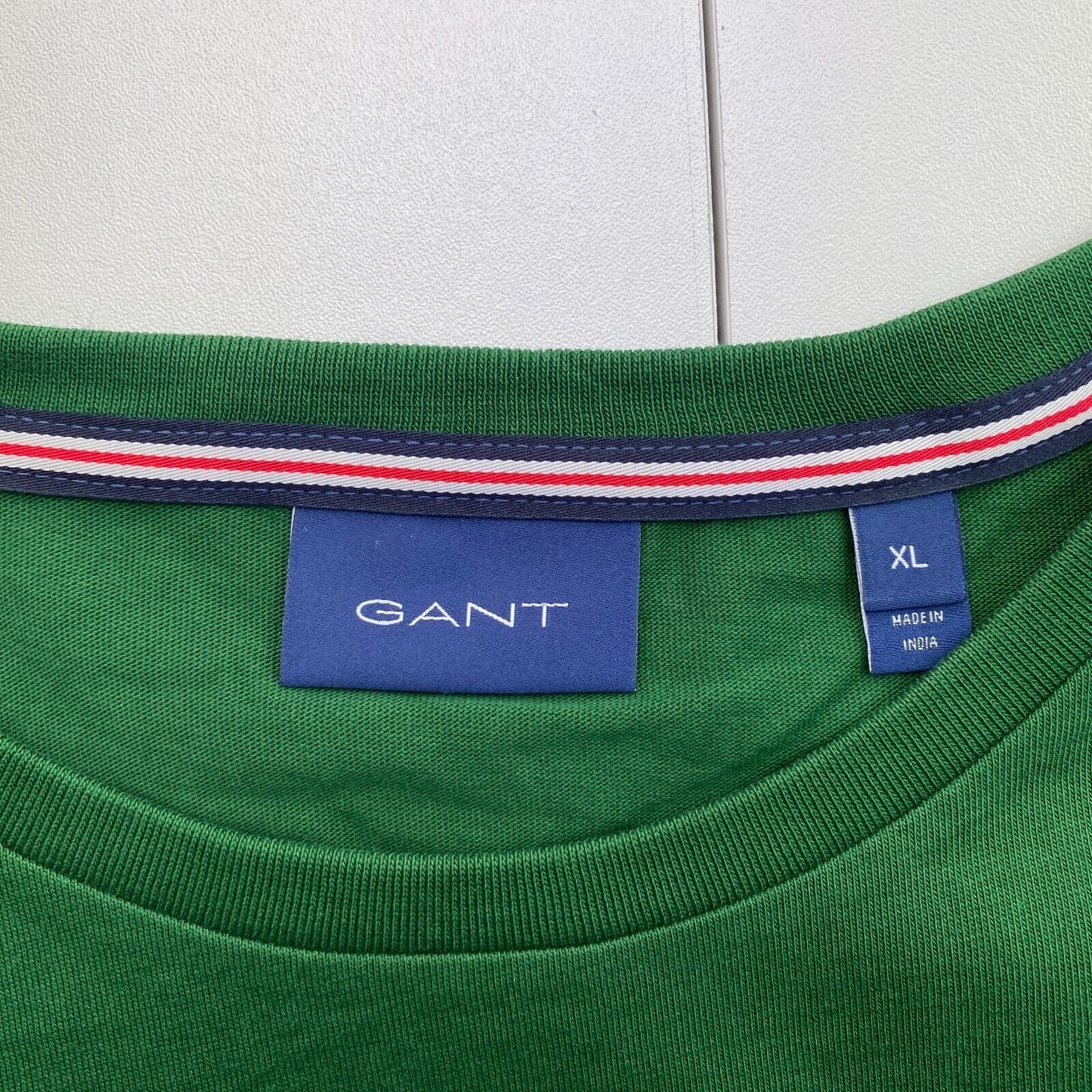 GANT Men Dark Green Retro Shield Crew Neck Long Sleeves T Shirt Size XL