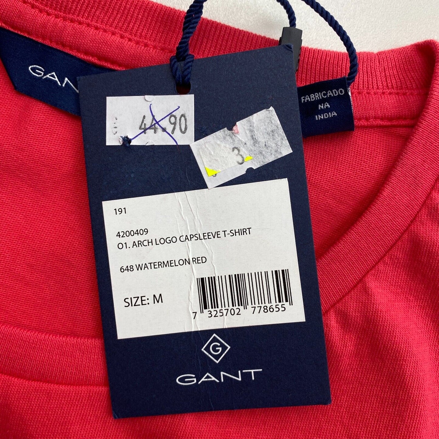 GANT Red Arch Logo Cap Sleeve Crew Neck T Shirt Size M