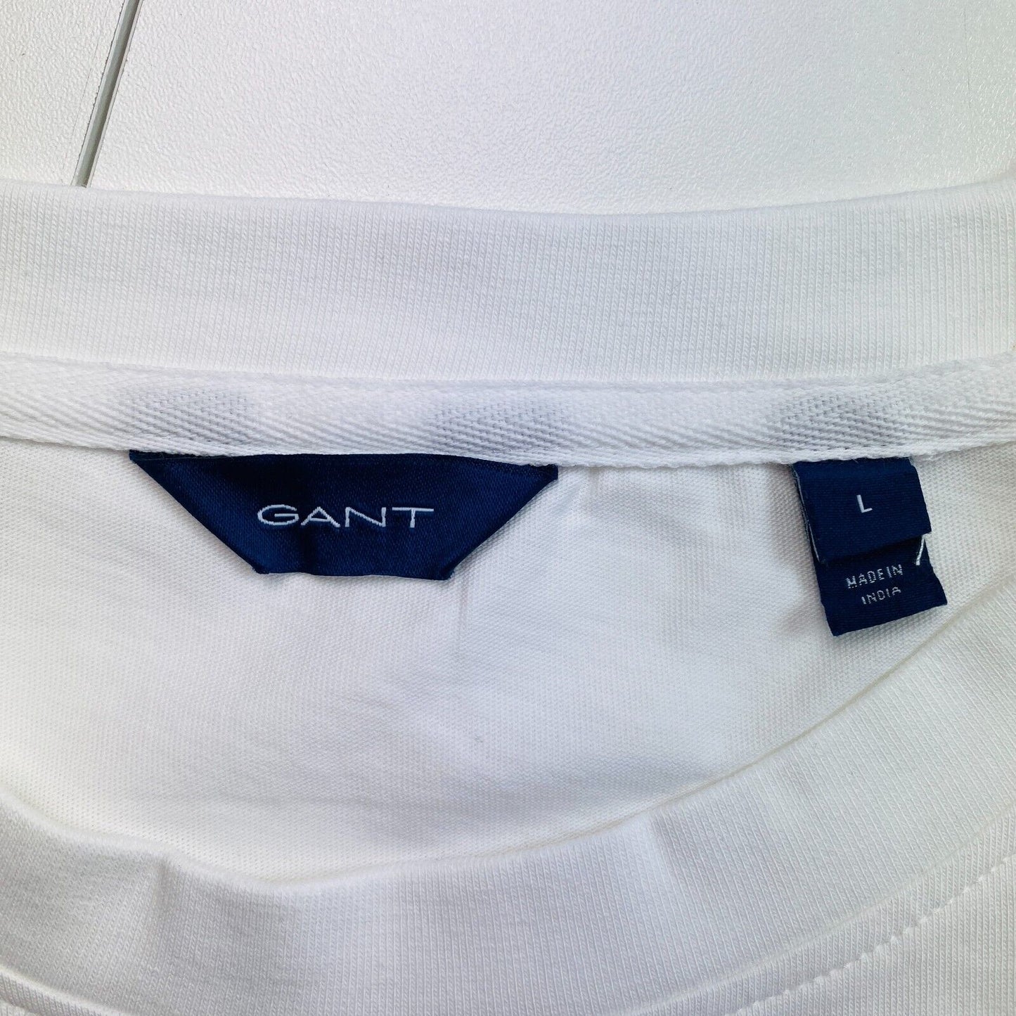 GANT White Logo Crew Neck Long Sleeves T Shirt Size L