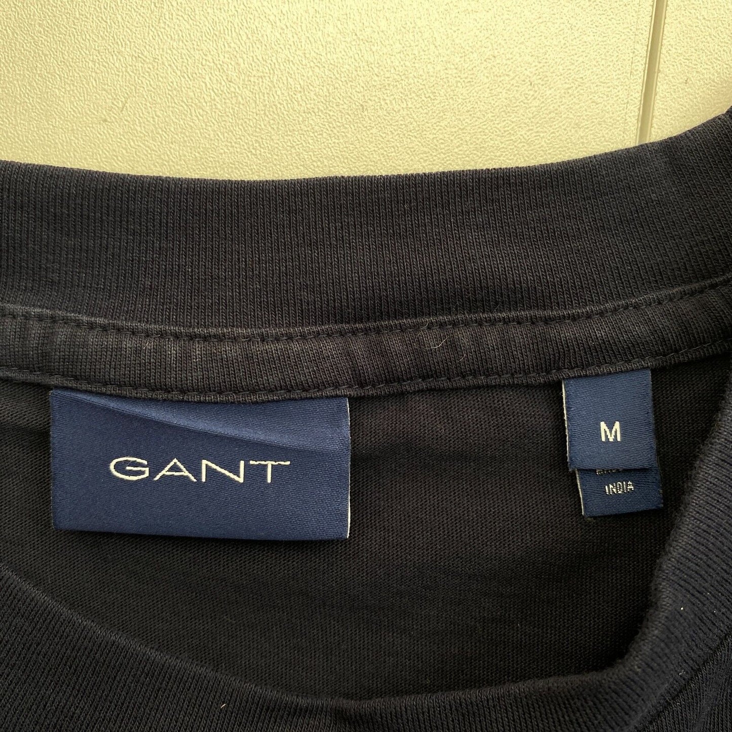 GANT Men Navy Blue Tonal Archive Shield Crew Neck Short Sleeve T Shirt Size M