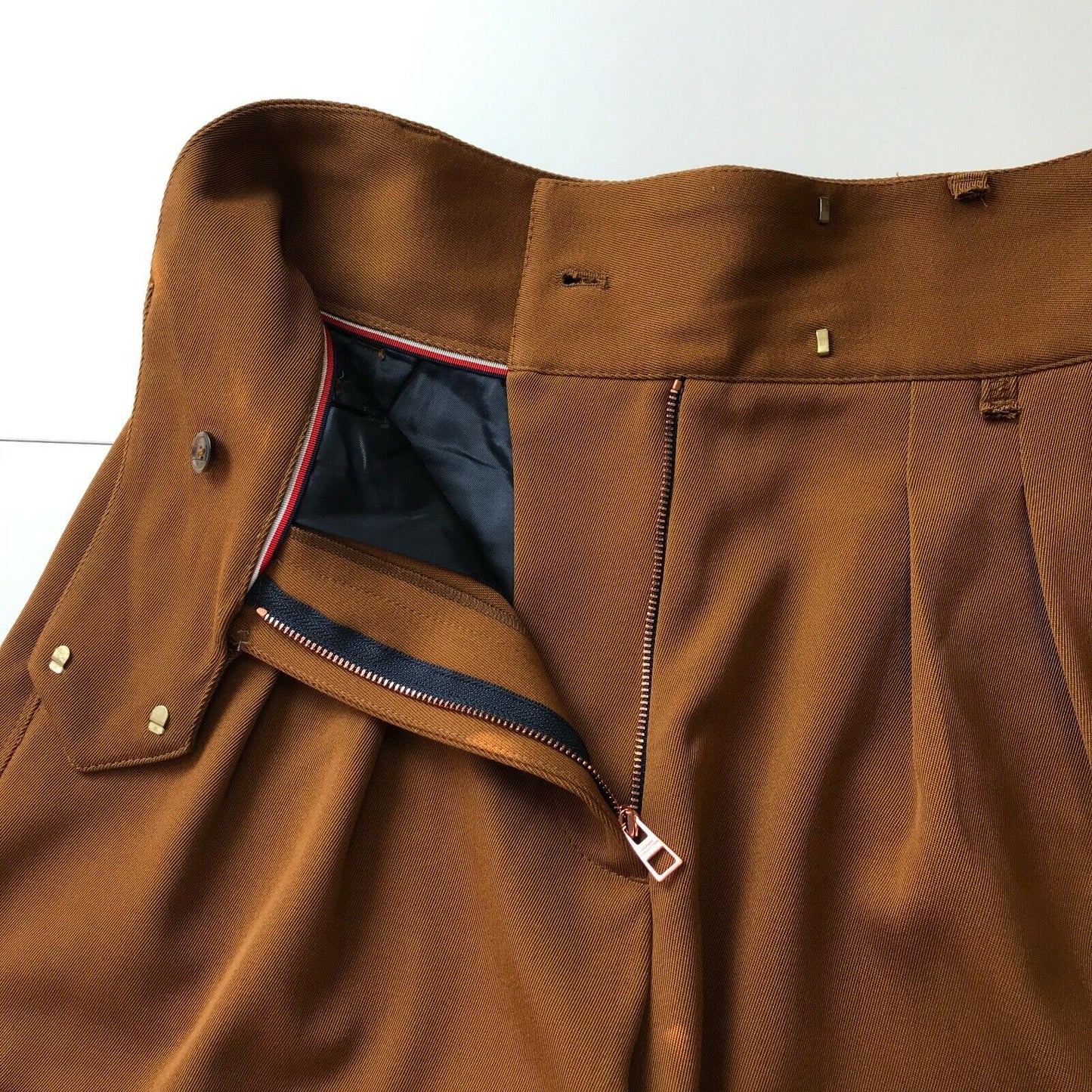 Tommy Hilfiger Collection Women Brown Wide Leg Fit Wool Blend Shorts Size 4 W27