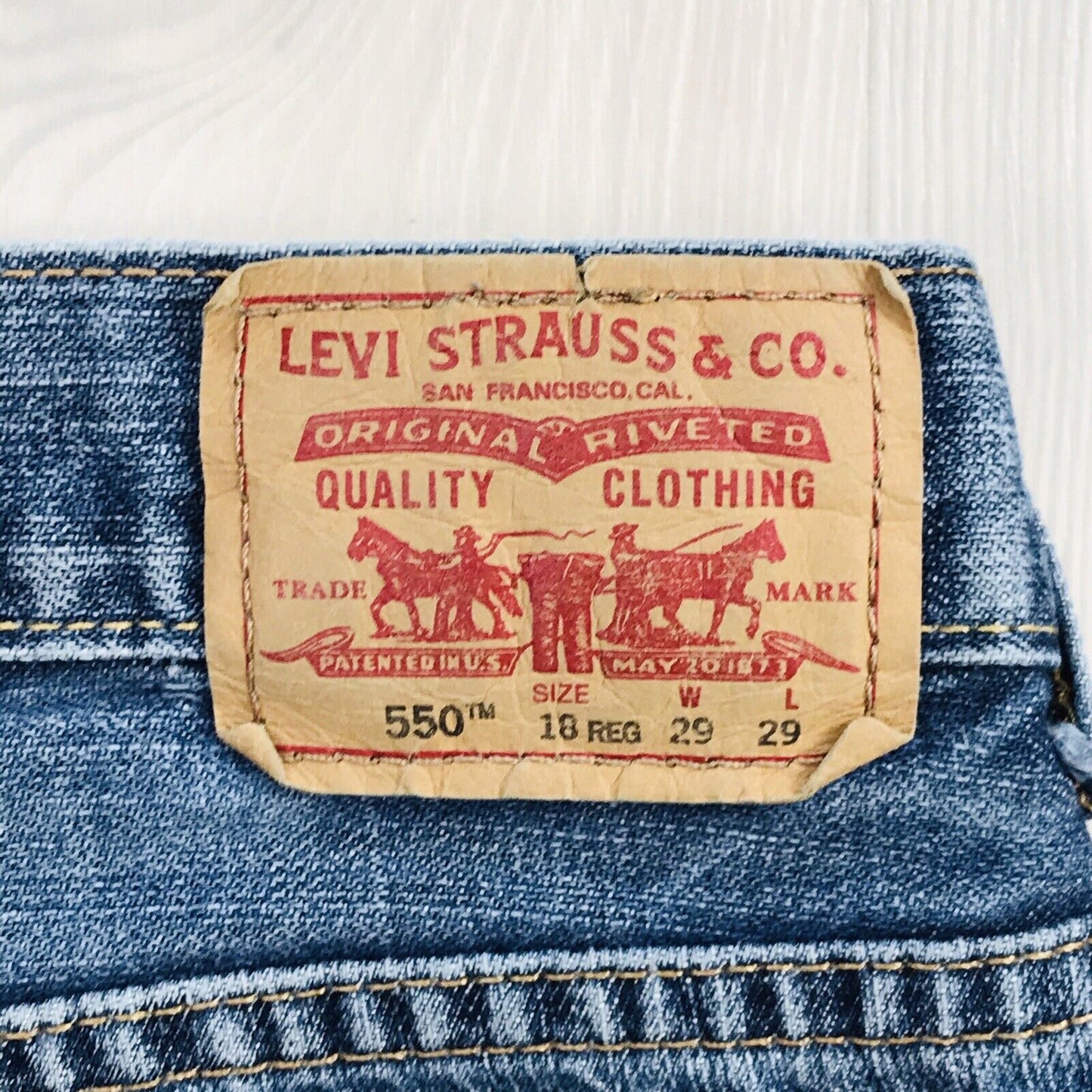 Vintage Levi's 550 Boys Blue Relaxed Straight Fit Jeans 18 Reg / W29 L29