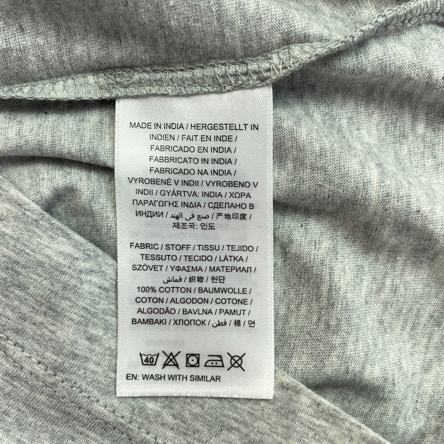 GANT Graues Original T-Shirt mit V-Ausschnitt, Größe S