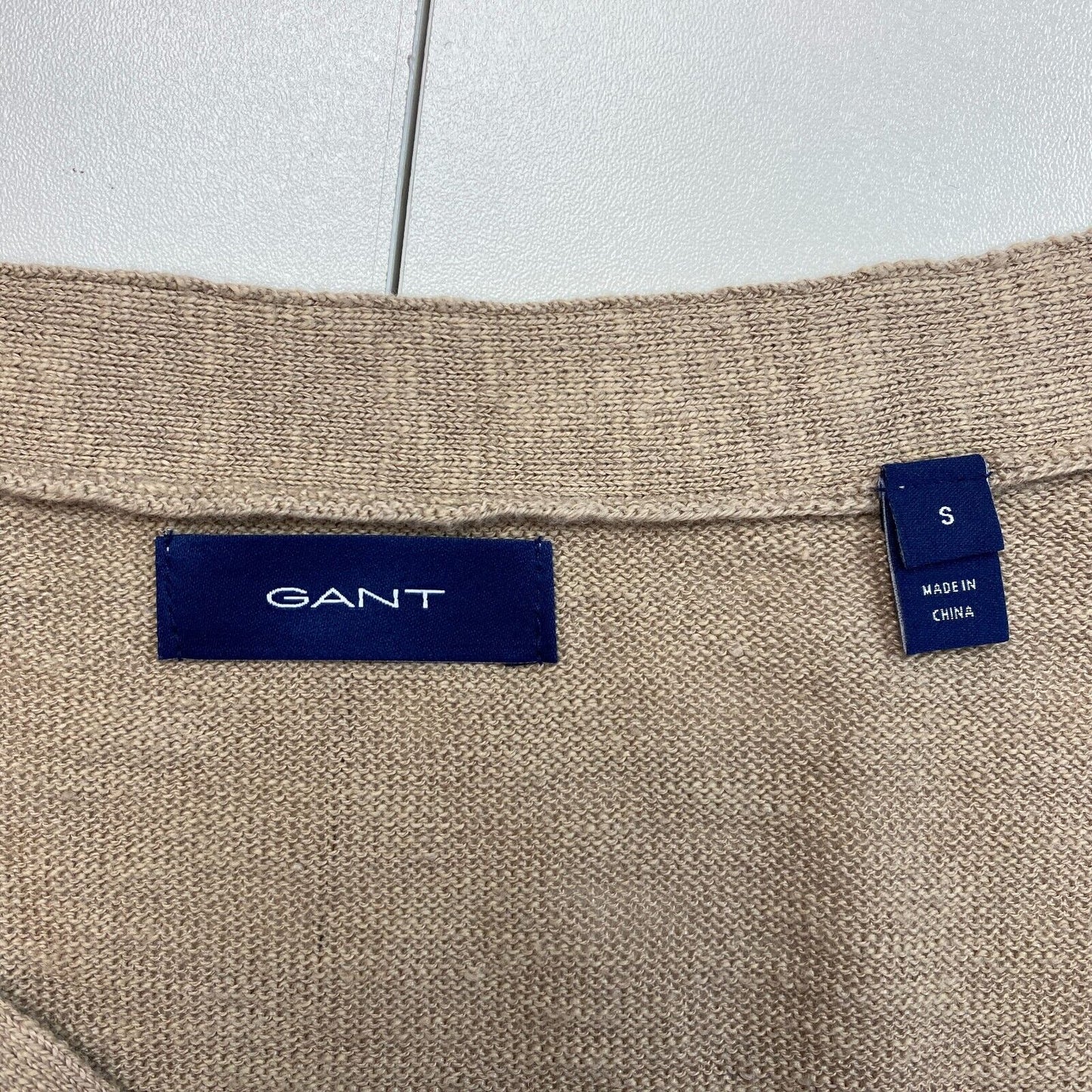 GANT Pull à col en V en mélange de lin marron Taille S