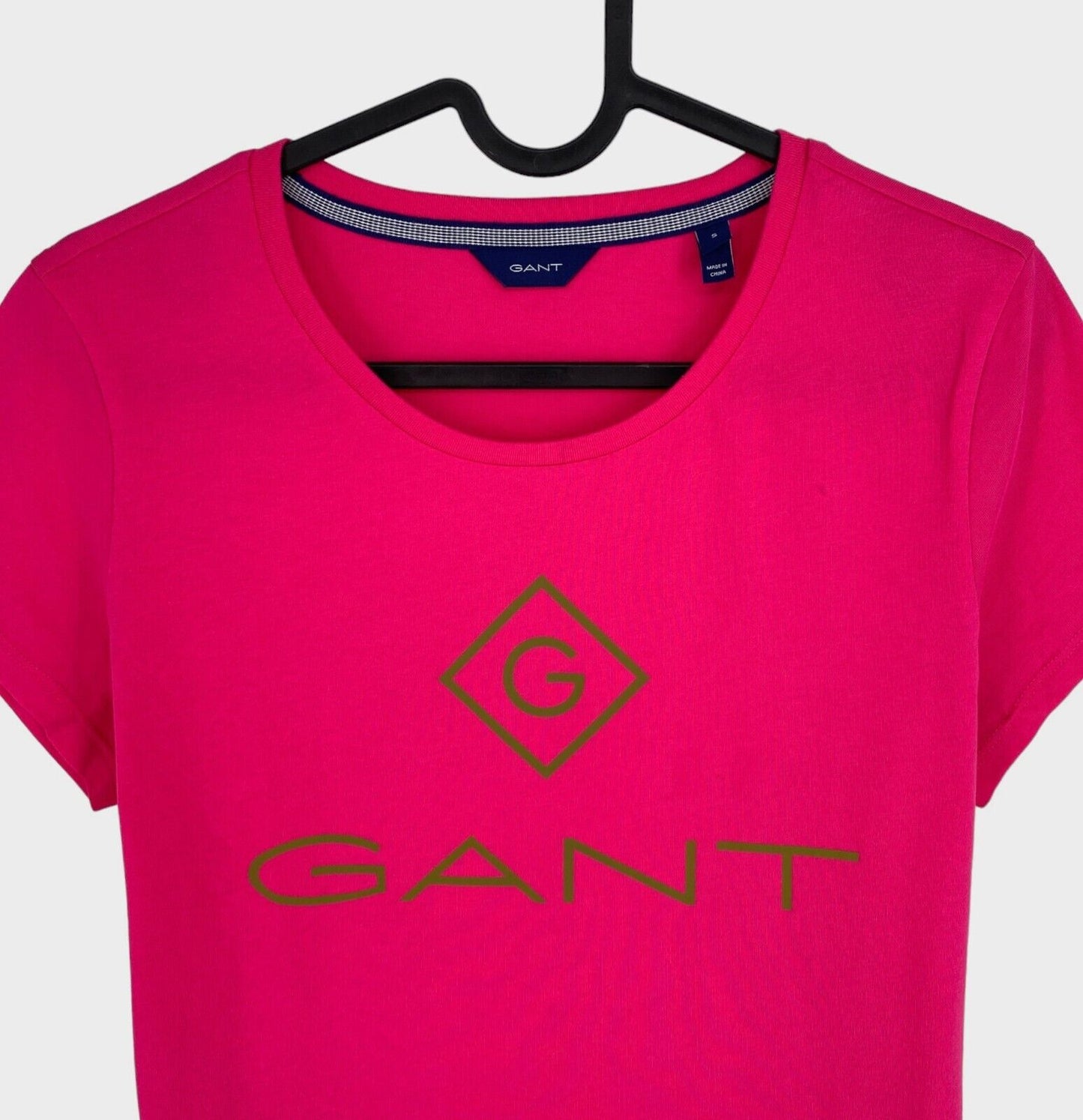 GANT Women Pink Color Lock Up Crew Neck Short Sleeves T Shirt Size S