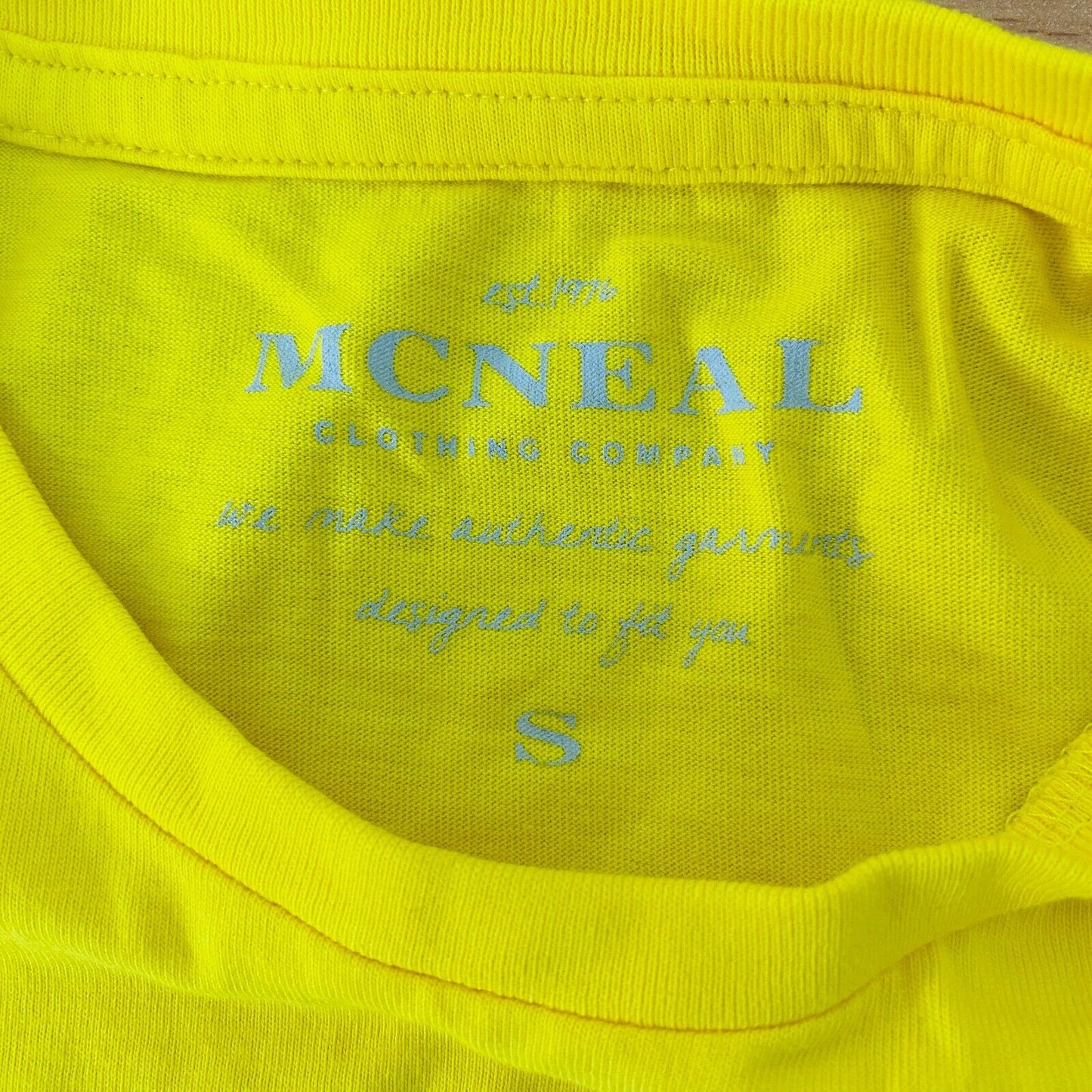 MCNEAL Mens Yellow Graphic Print Crew Neck T Shirt Size S