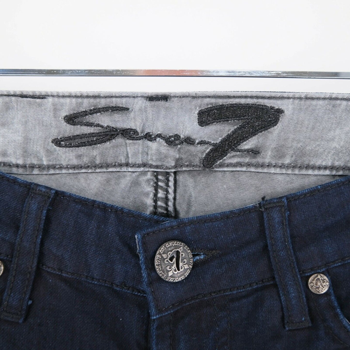 Prix ​​conseillé 132 € Jean Seven7 en denim bleu marine Taille 25