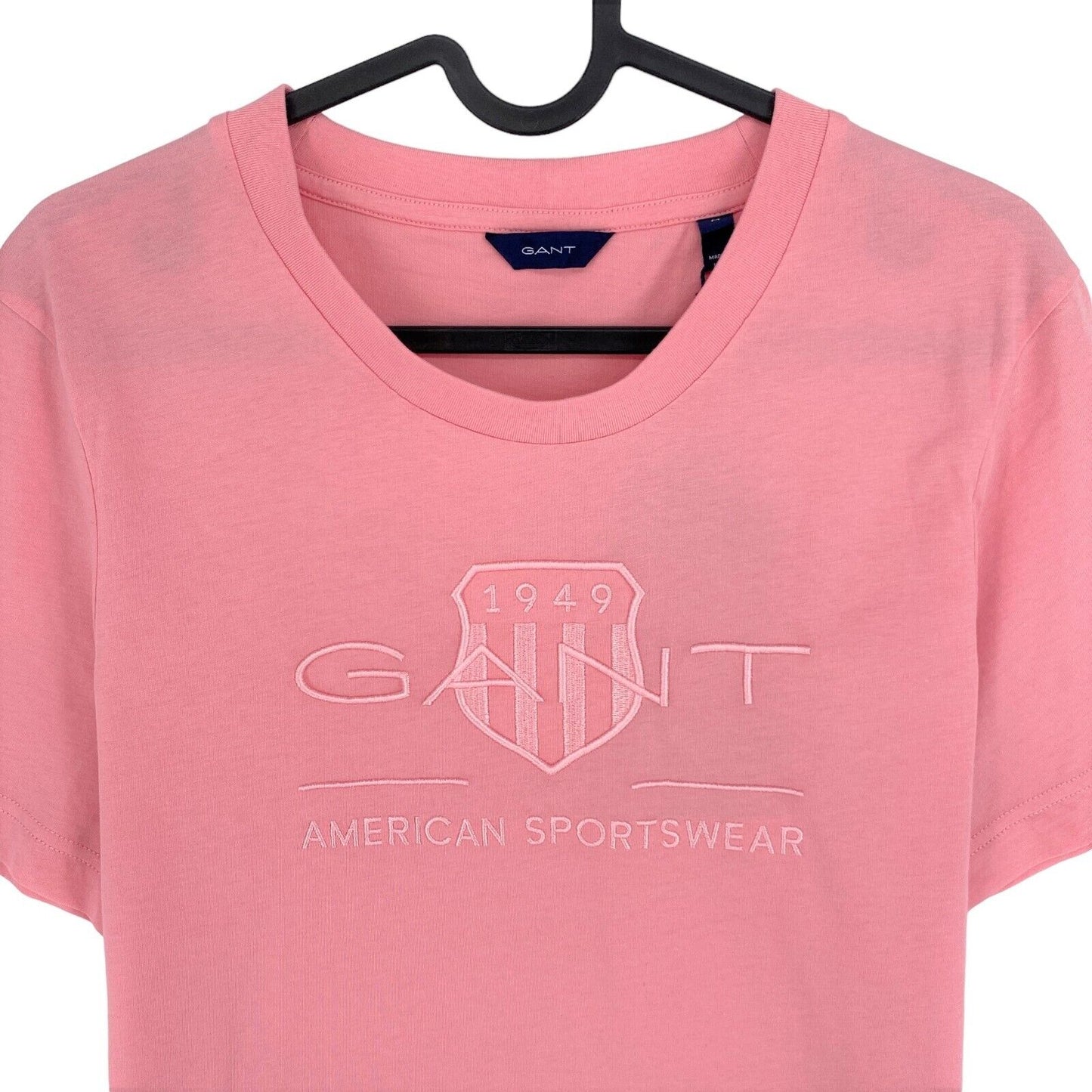 GANT Pink Tonal Archive Shield Crew Neck T Shirt Size M