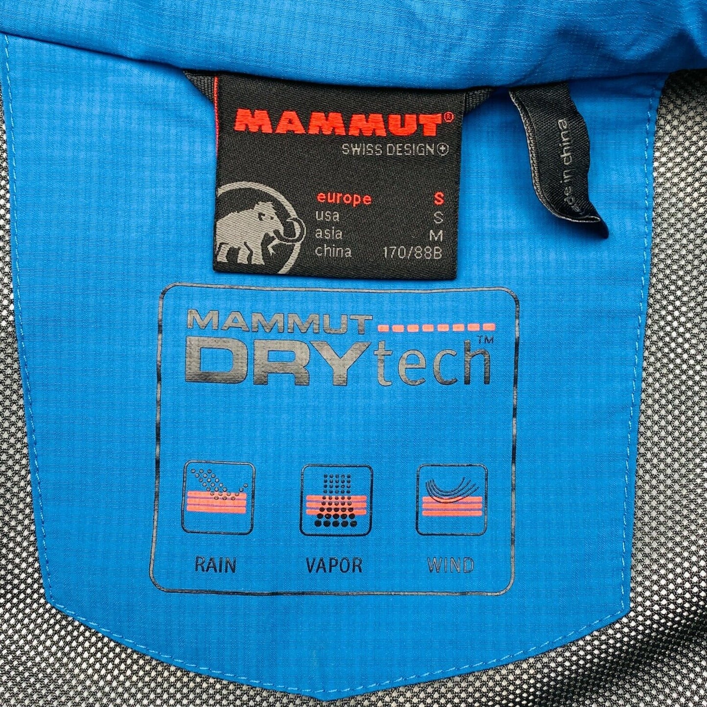 MAMMUT DRY TECH Blue Hooded Jacket Size S