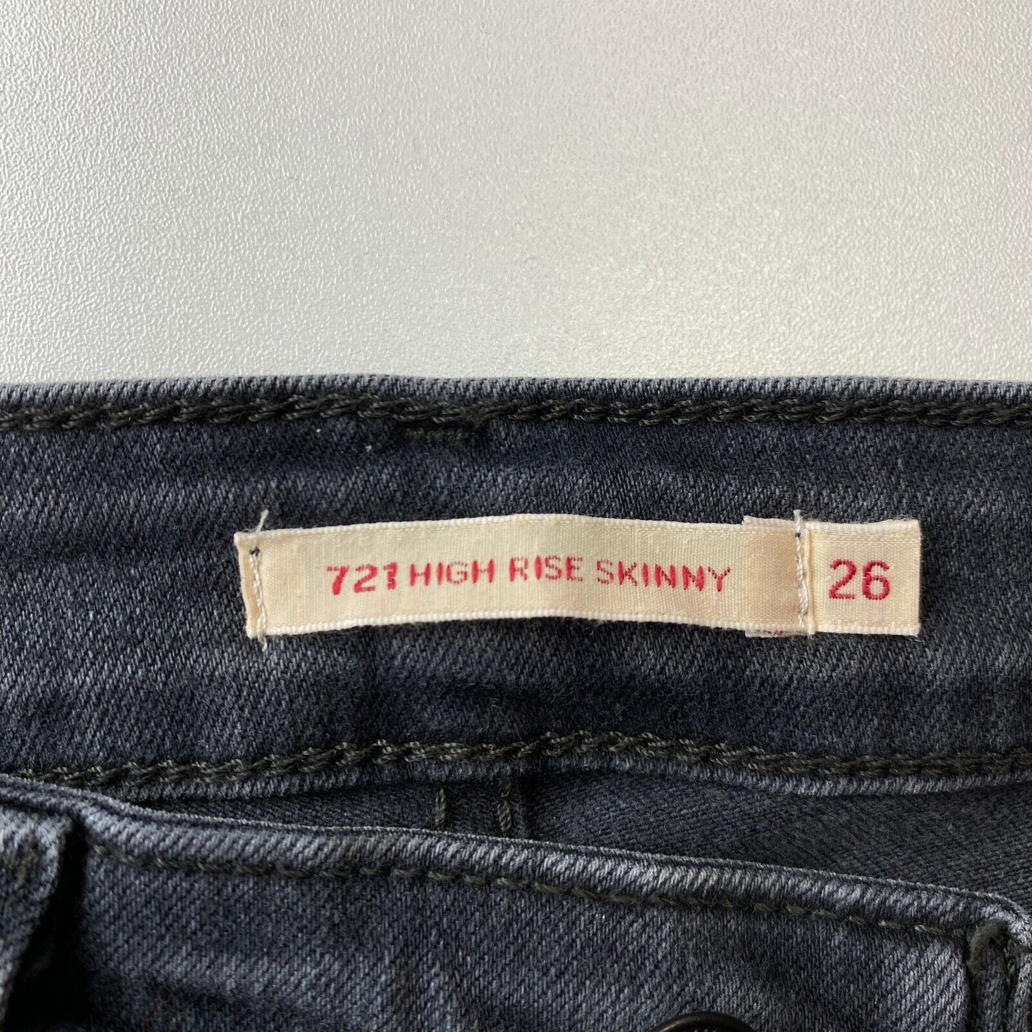 Levi's Premium 721 Damen Jeans mit hoher Taille und Skinny-Fit, Grau, W26 L28