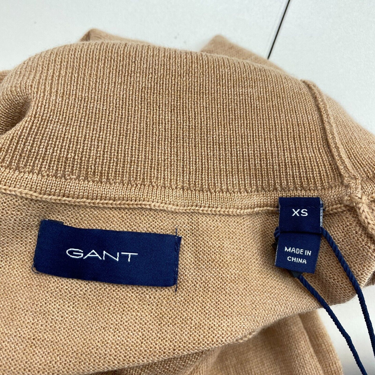 GANT Brauner Rollkragenpullover aus 100 % Wolle, Größe XS