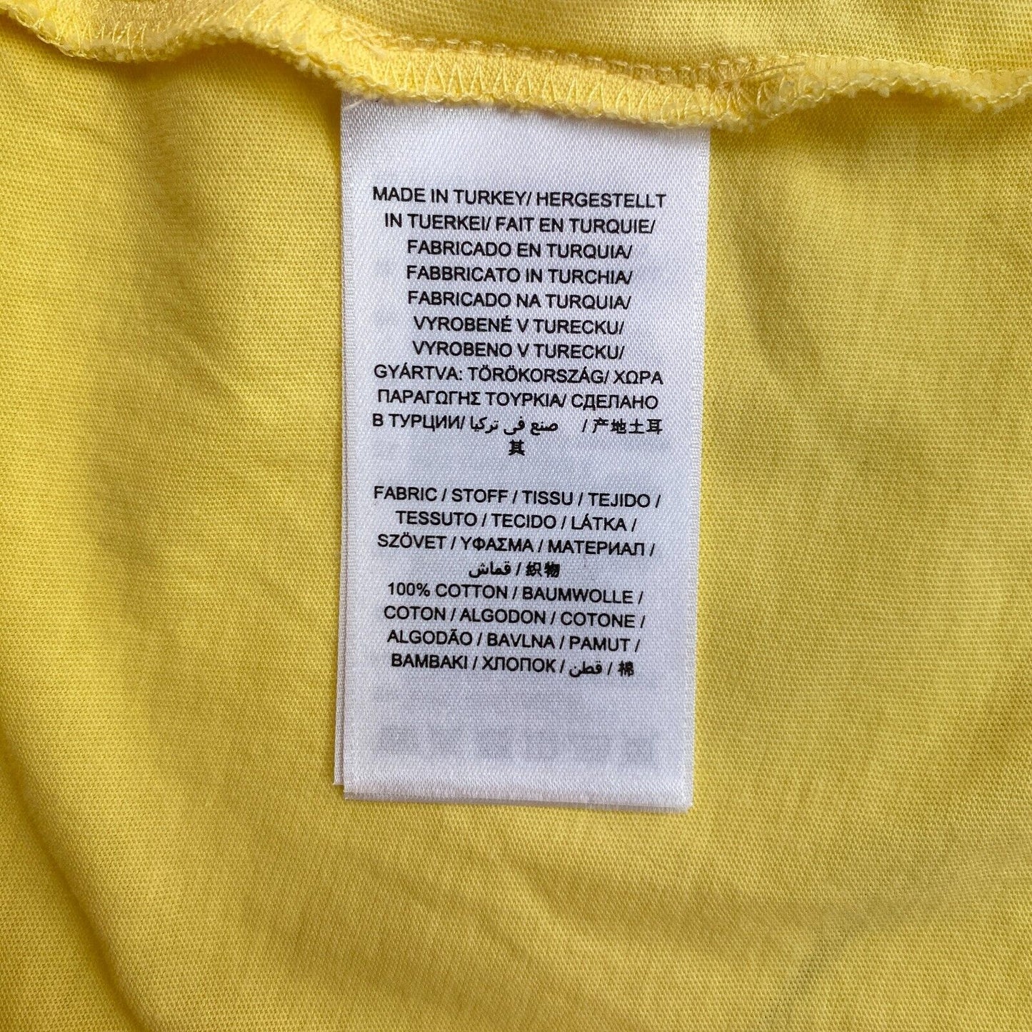 GANT T-Shirt mit Rundhalsausschnitt und gelbem Schild, Größe L