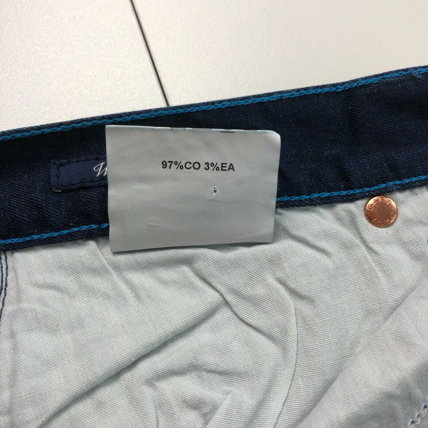 GANT Marineblaue verkürzte Capri-Jeans, Größe W28