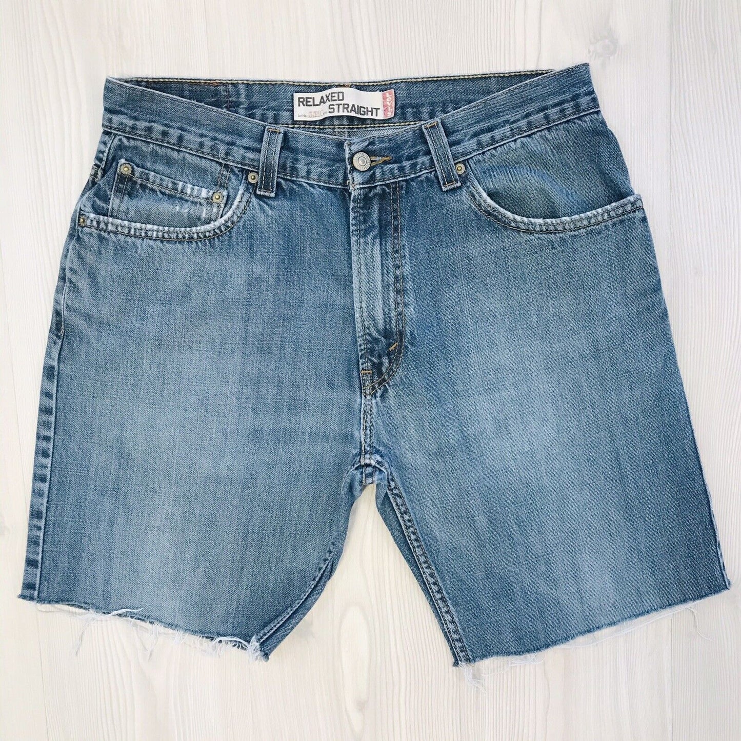 Levi's 559 Custom Made Bleu Coupe droite décontractée Short coupé W33