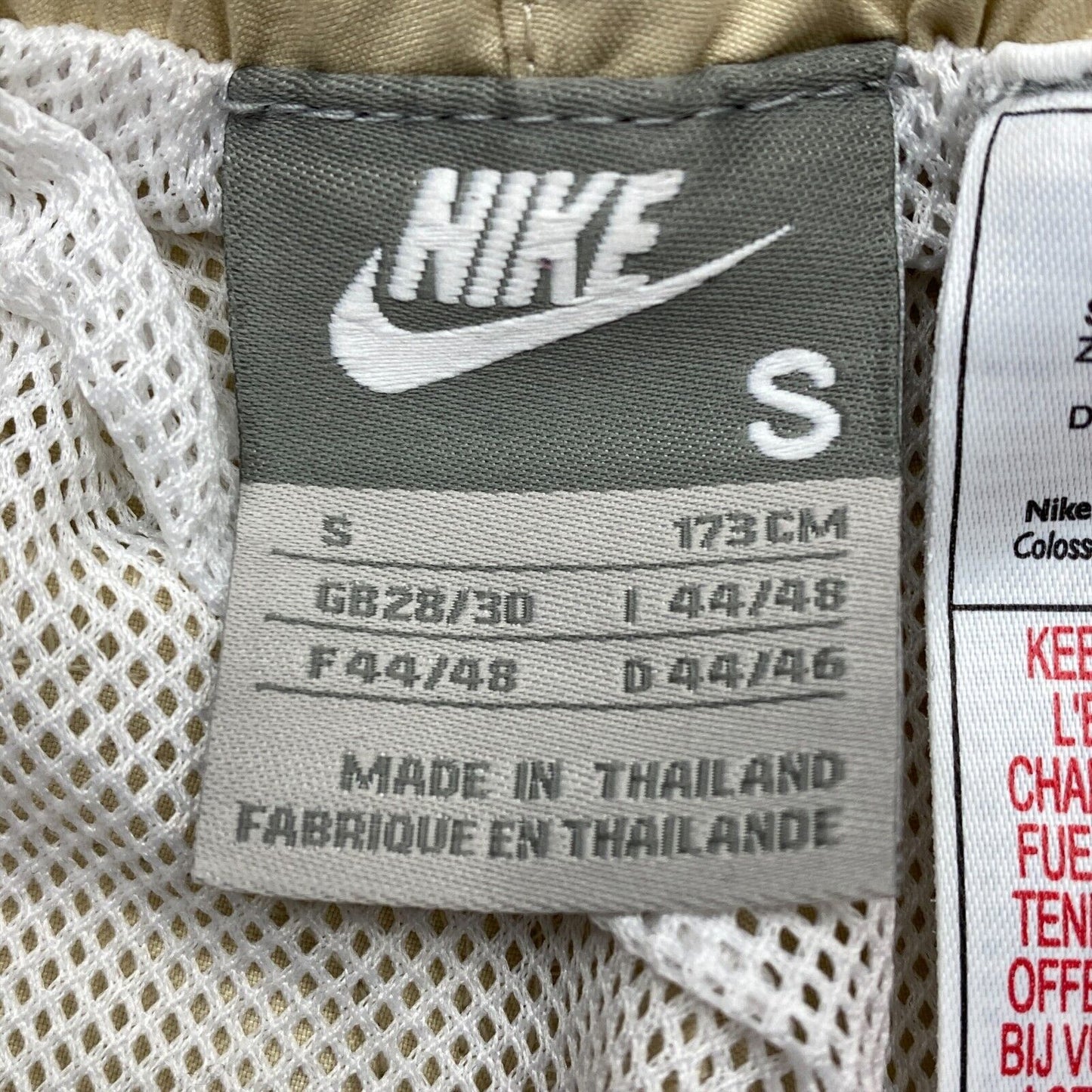 NIKE Beige Activewear-Shorts Größe S